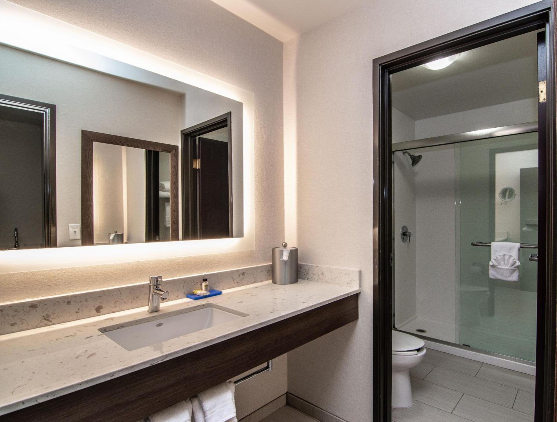 Holiday Inn Express Spokane-Downtown by IHG photo 41