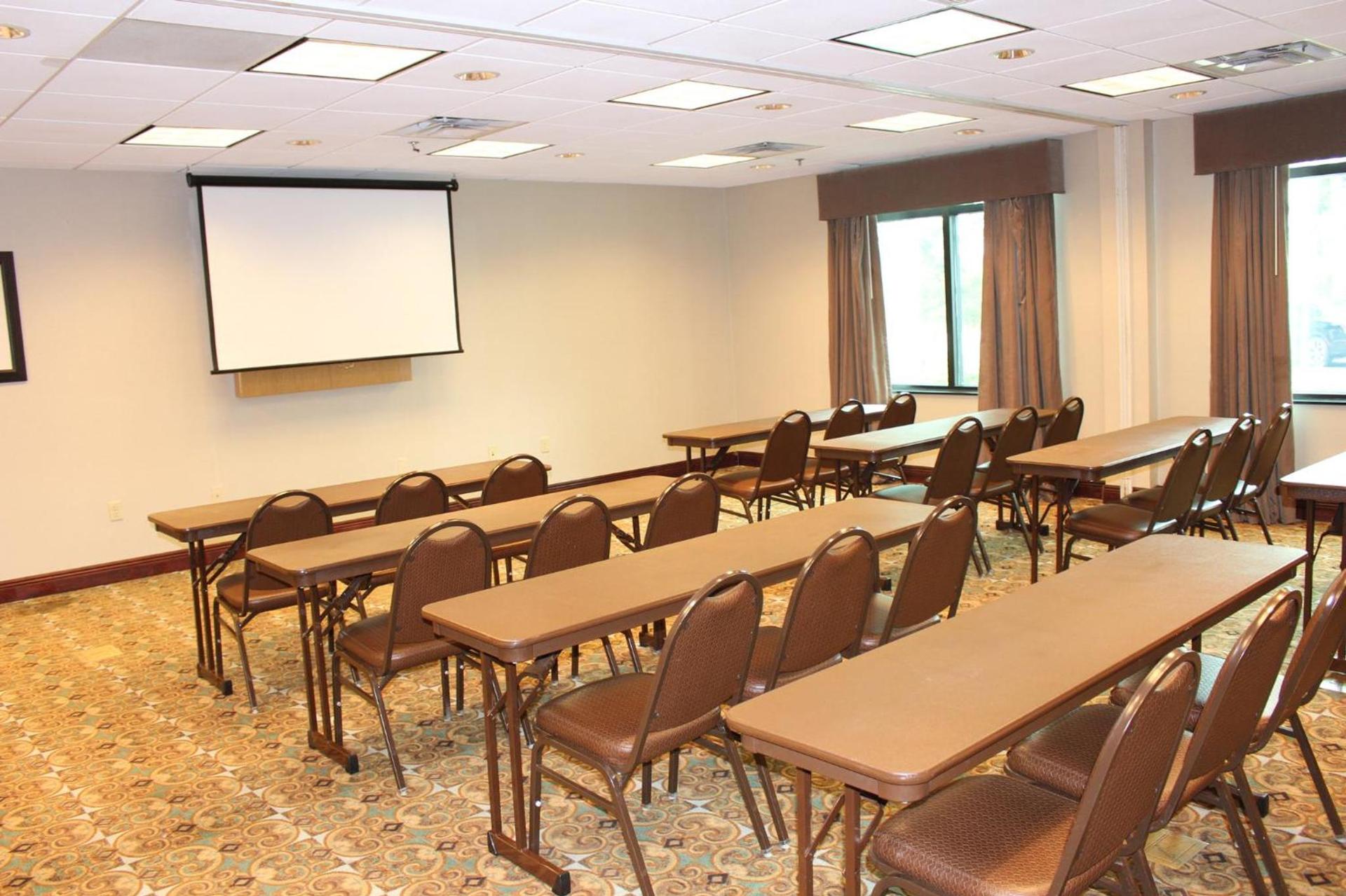 Holiday Inn Express & Suites Mobile West I-10 by IHG photo 22