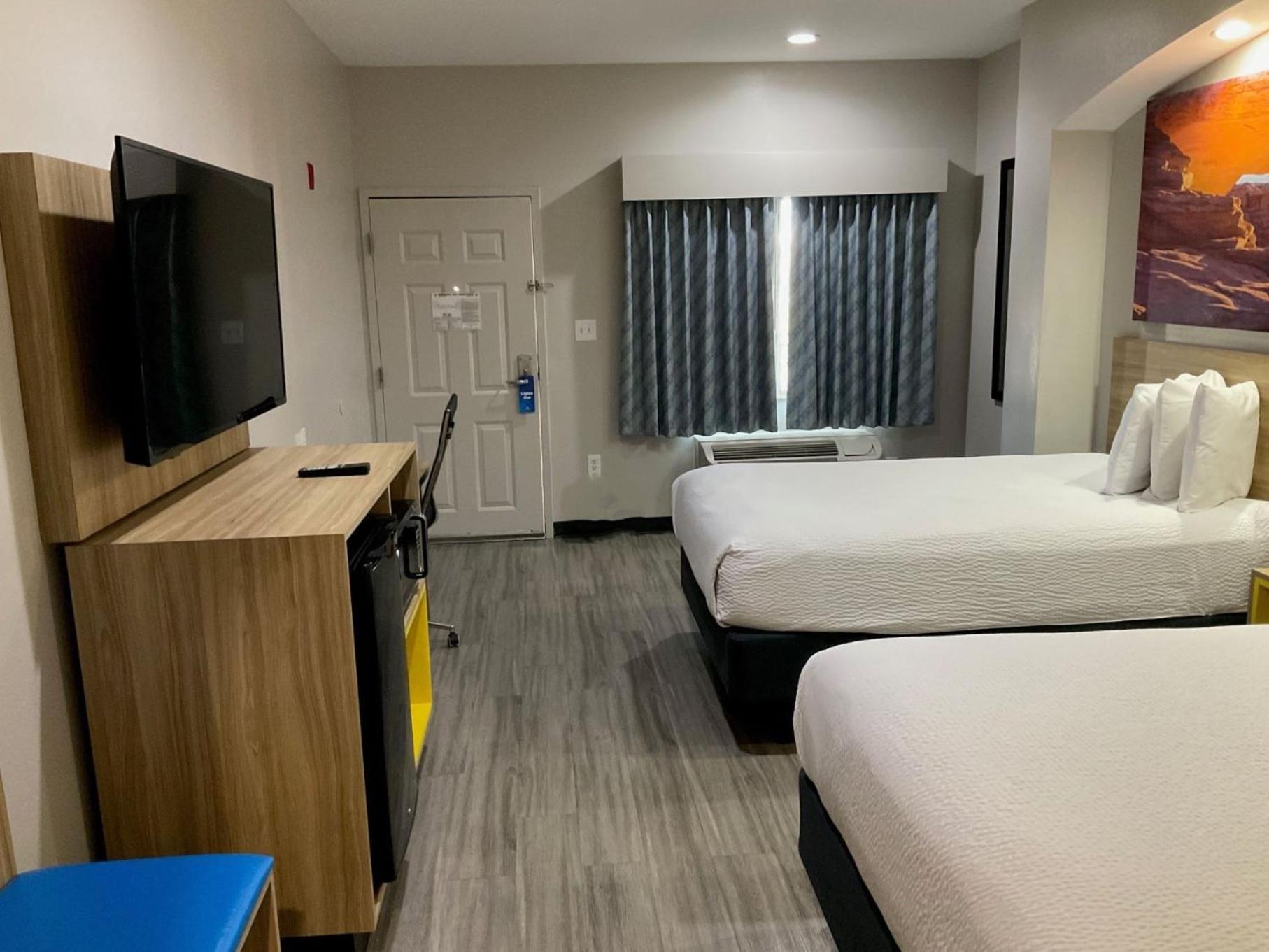 Days Inn by Wyndham Humble/Houston Intercontinental Airport photo 45