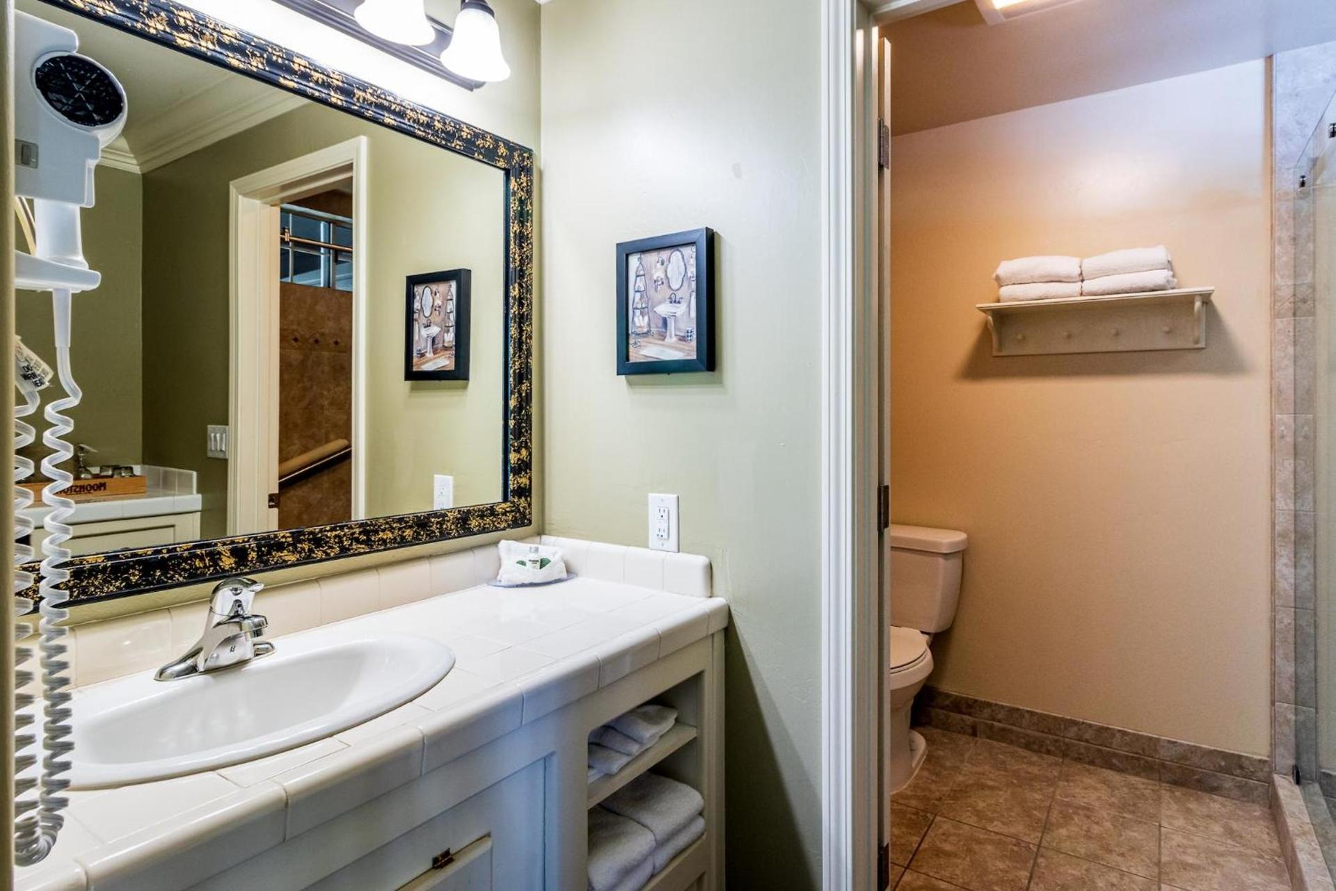 Cambria Pines Lodge photo 60