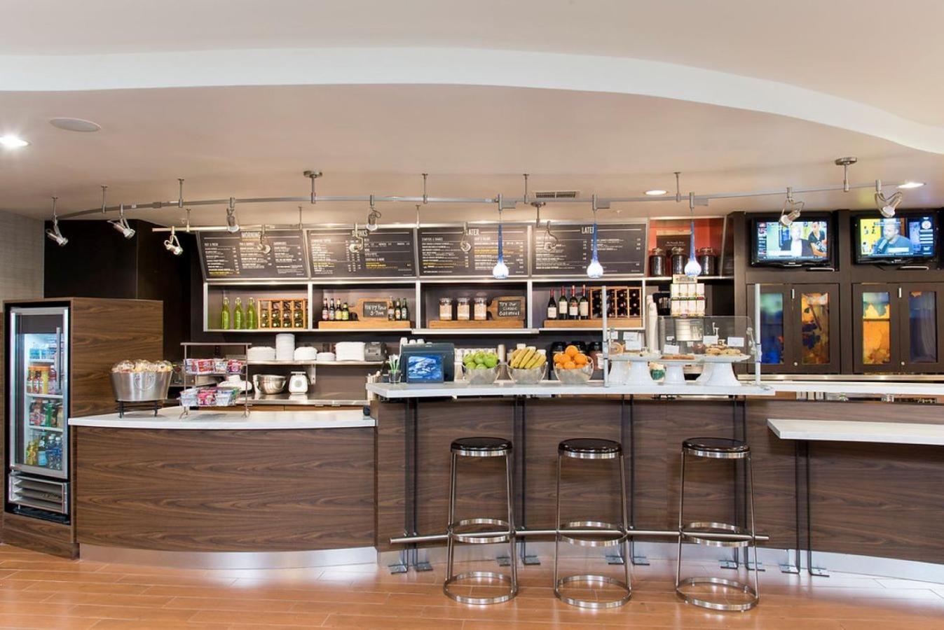 Courtyard by Marriott San Antonio North Stone Oak At Legacy photo 2