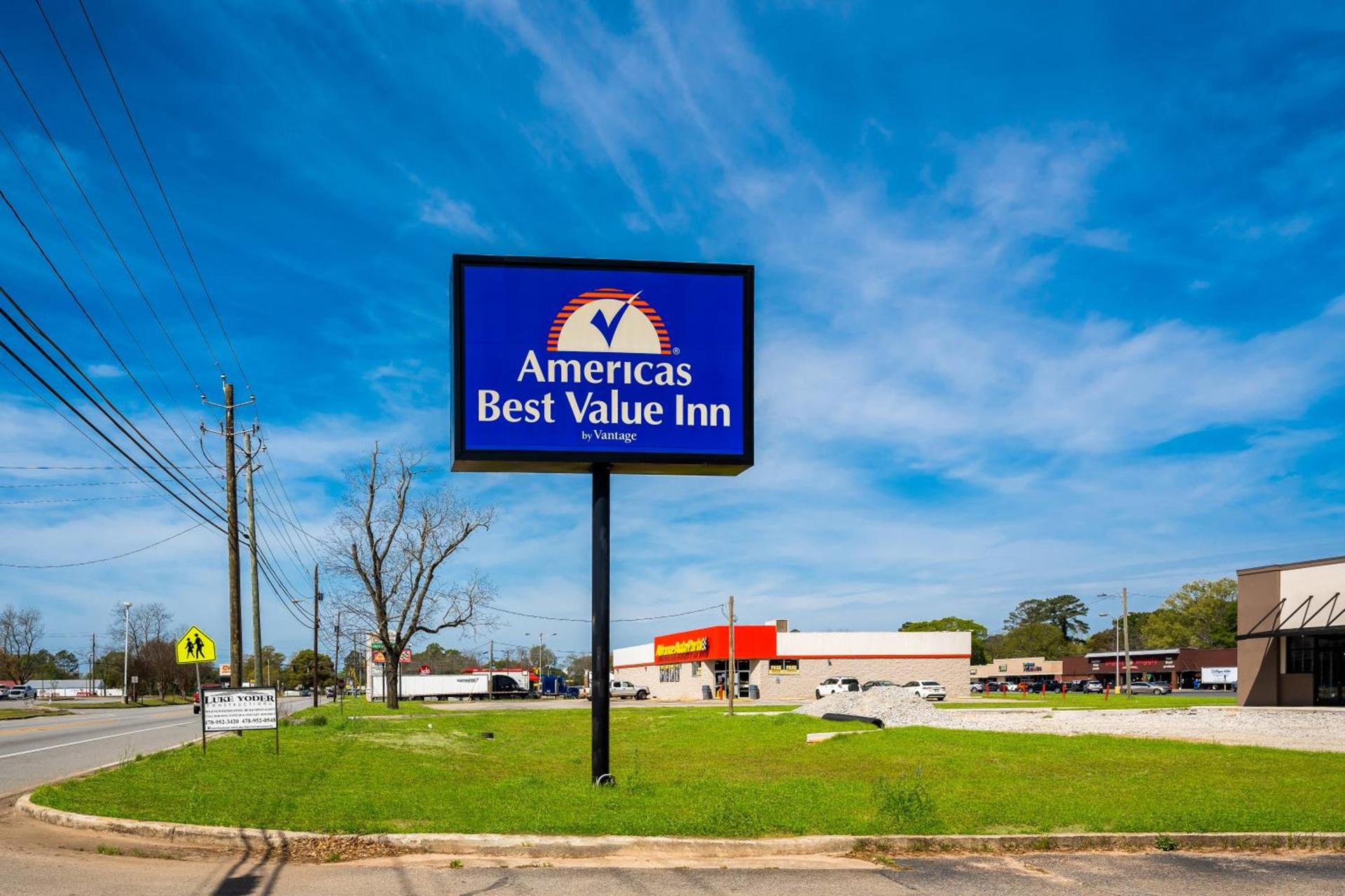 Americas Best Value Inn-Montezuma photo 13