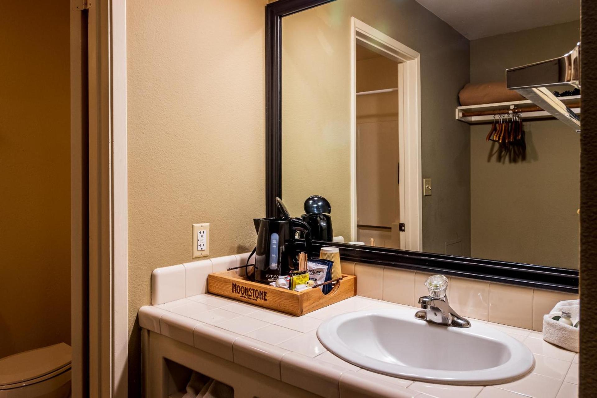 Cambria Pines Lodge photo 27