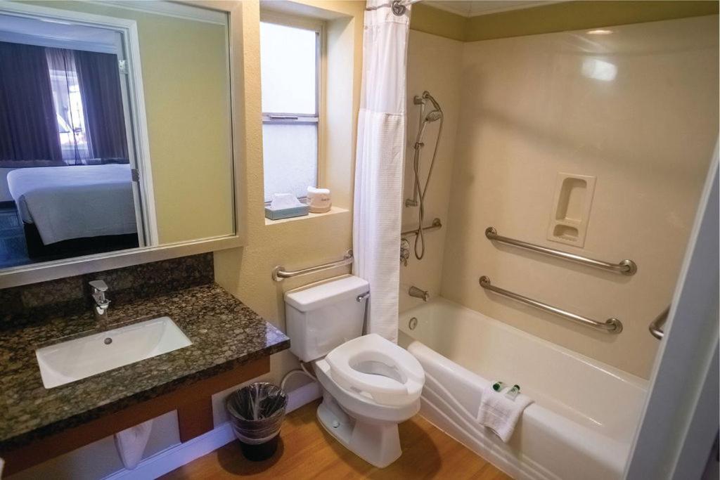 Inn at San Luis Obispo photo 60