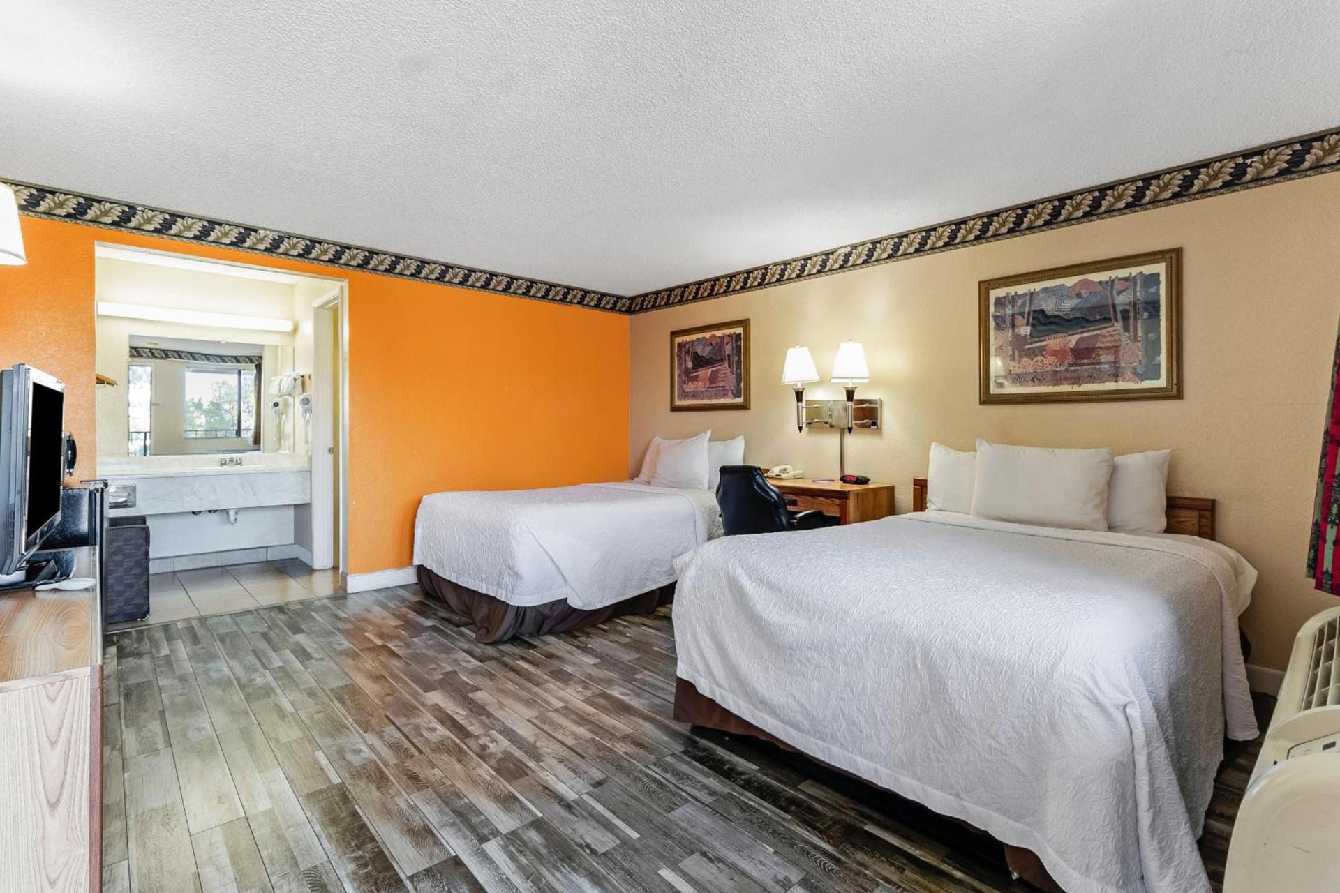 Knights Inn Madera photo 11