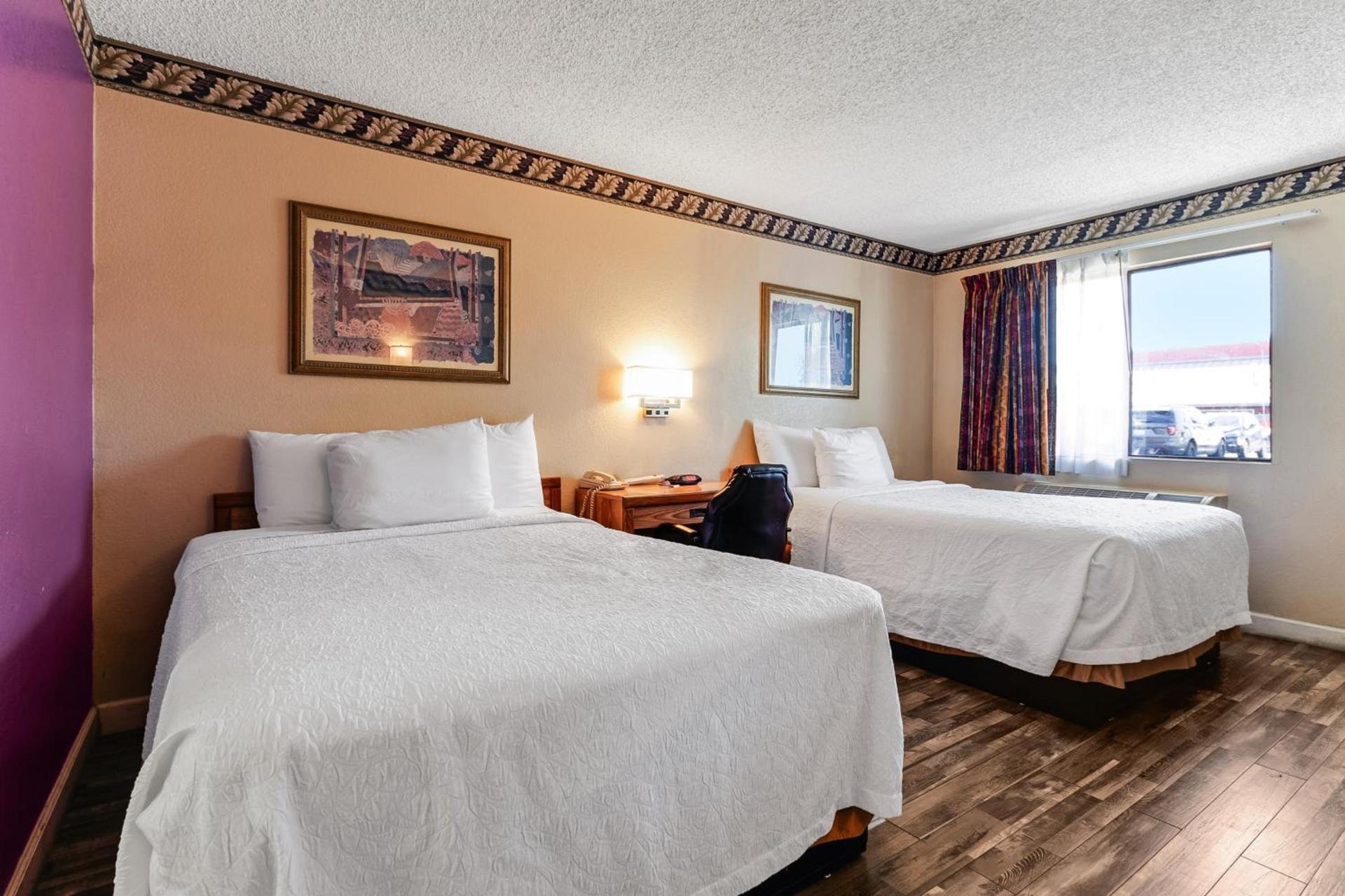 Knights Inn Madera photo 12