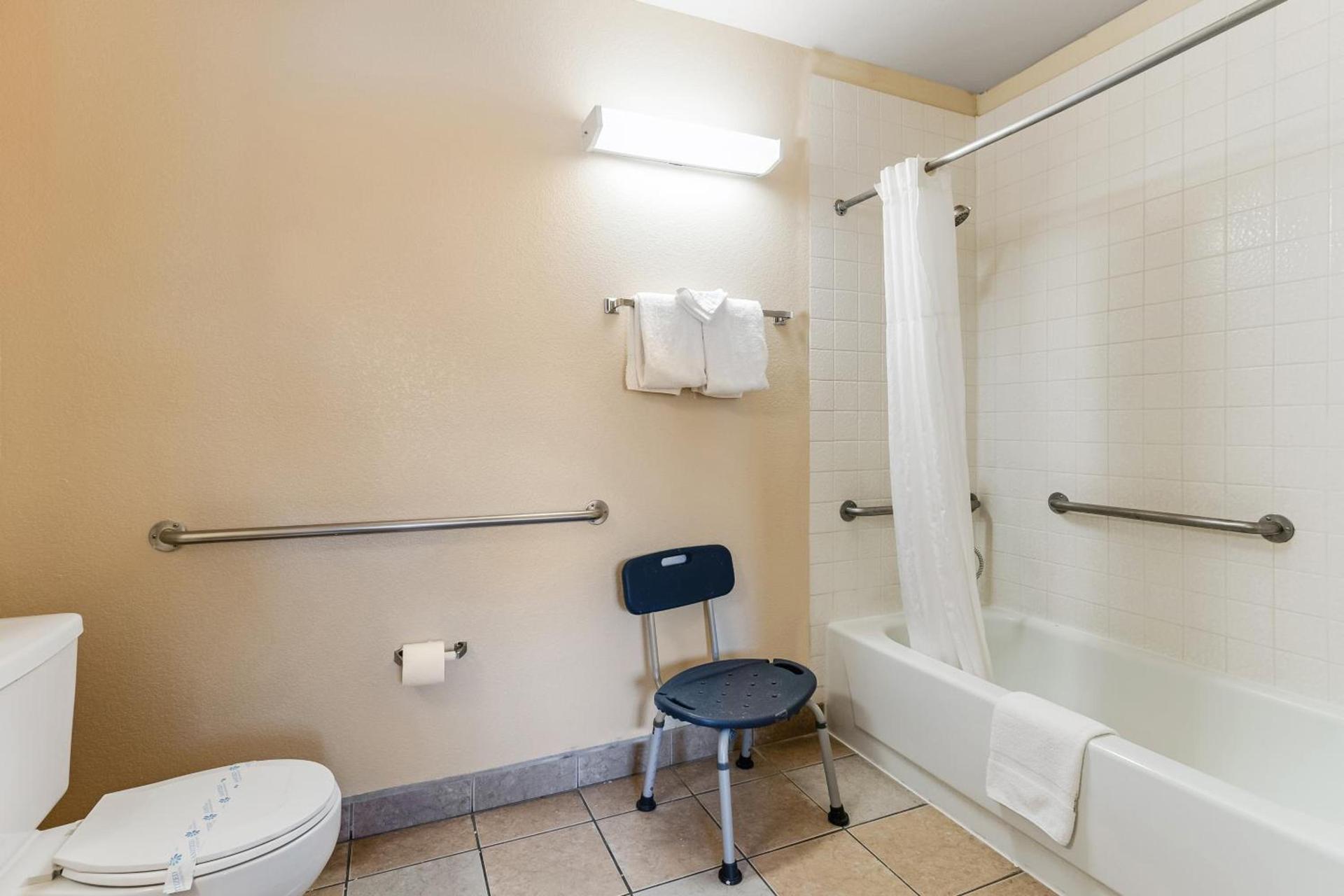 Knights Inn Madera photo 18