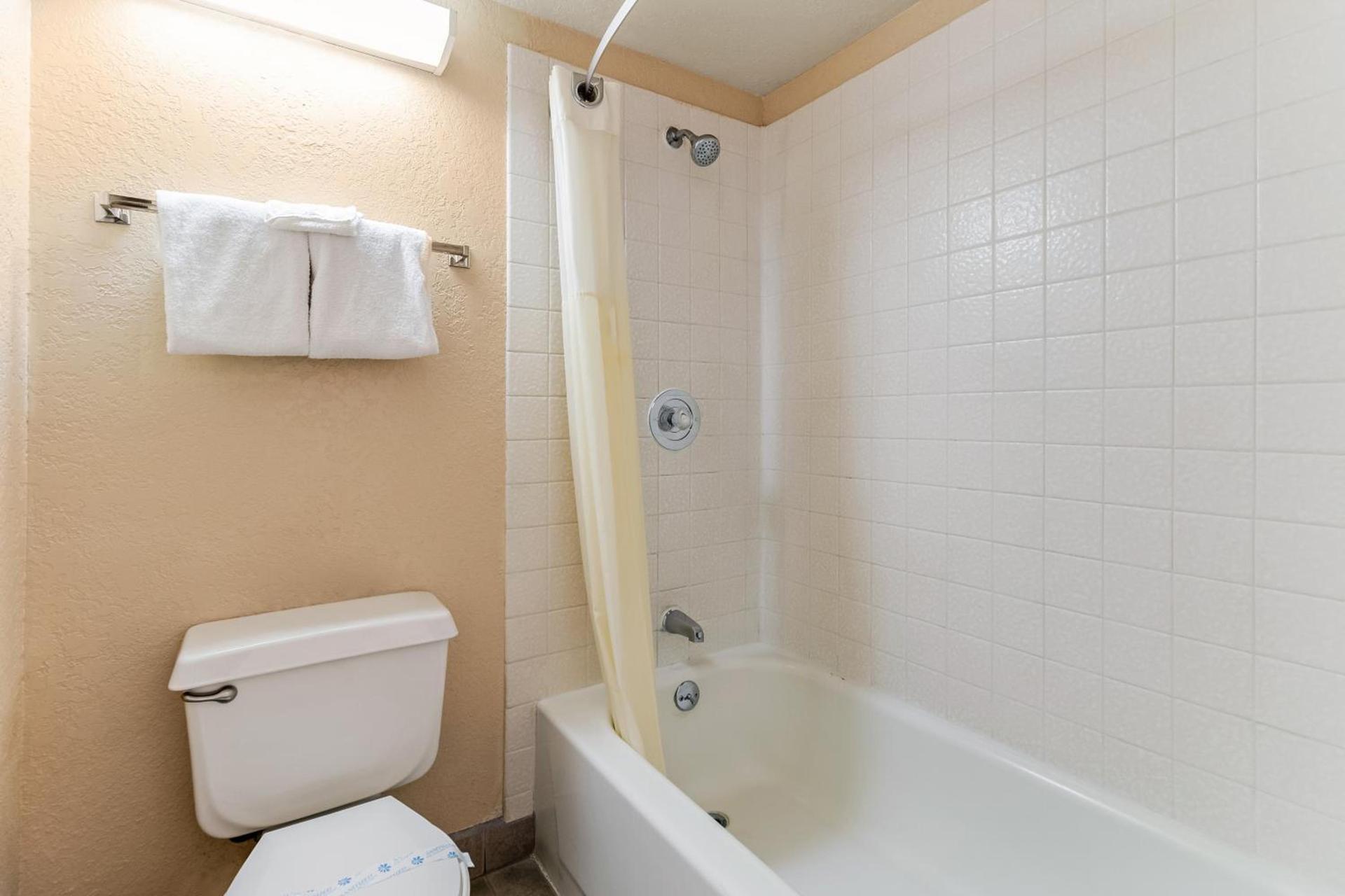 Knights Inn Madera photo 26