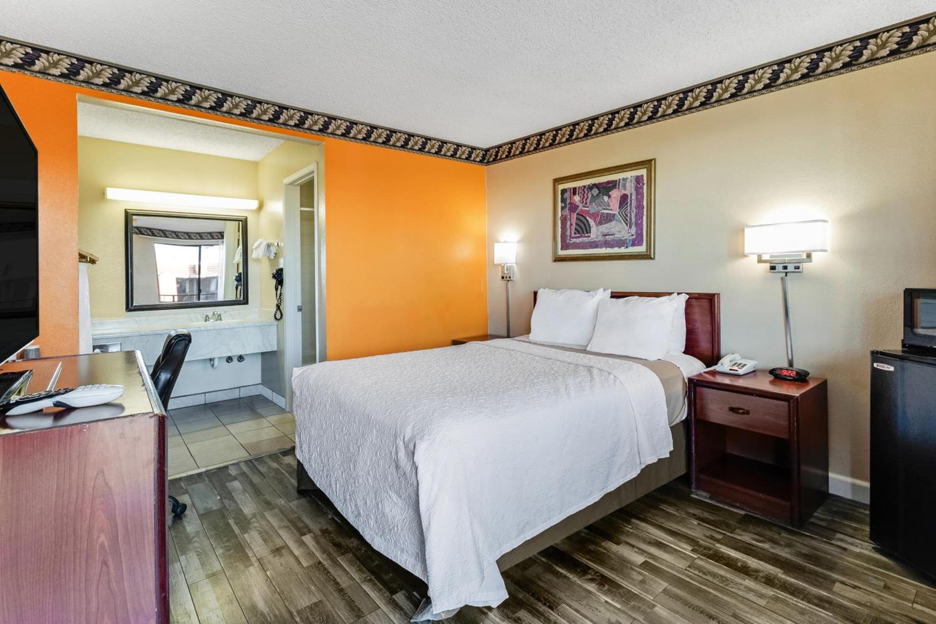 Knights Inn Madera photo 33