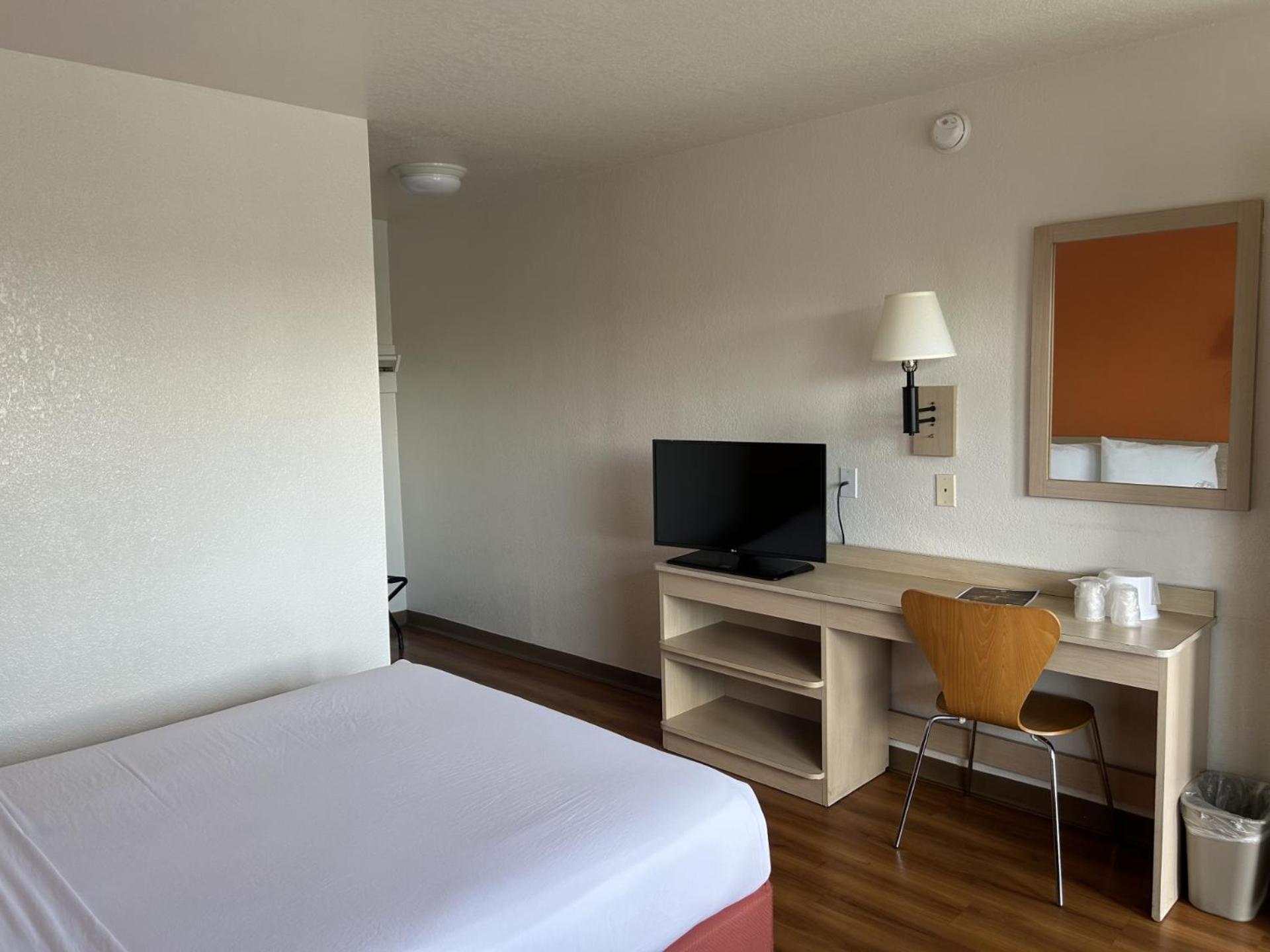 Motel 6-Stanton, CA- Anaheim West photo 41