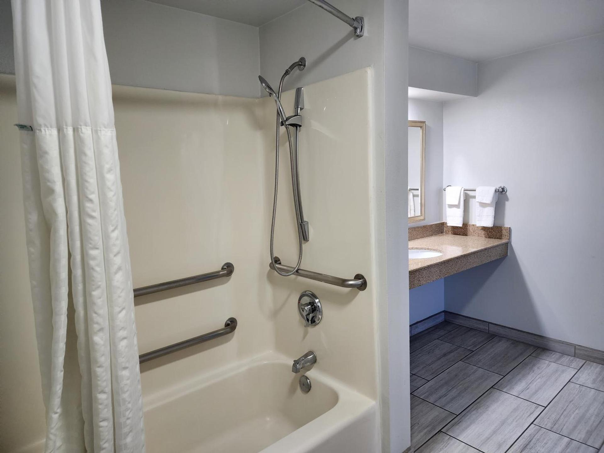 Motel 6 Barstow, CA - Mojave Desert Stop - I-15 photo 17