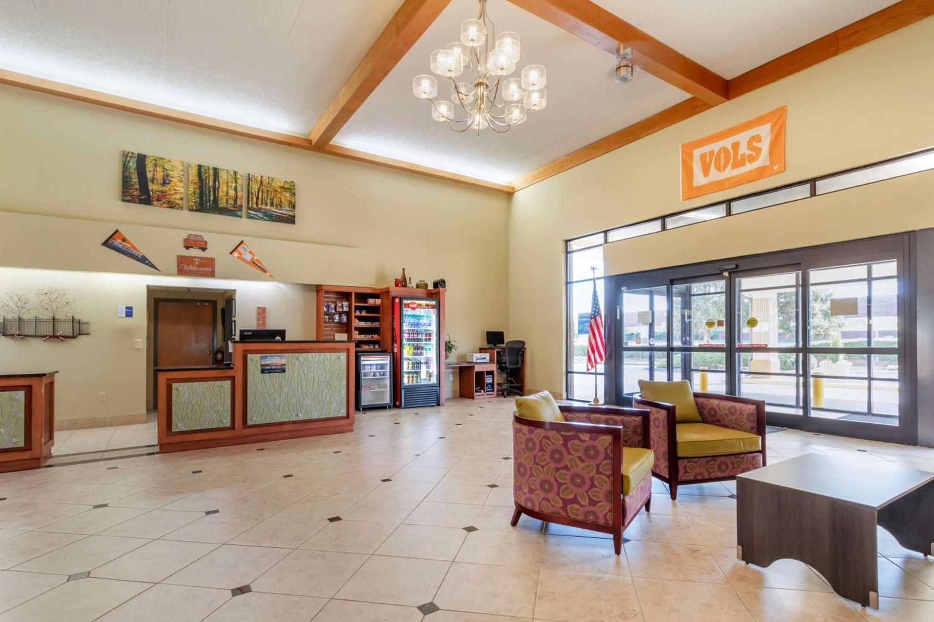 Best Western Plus Knoxville Cedar Bluff photo 3