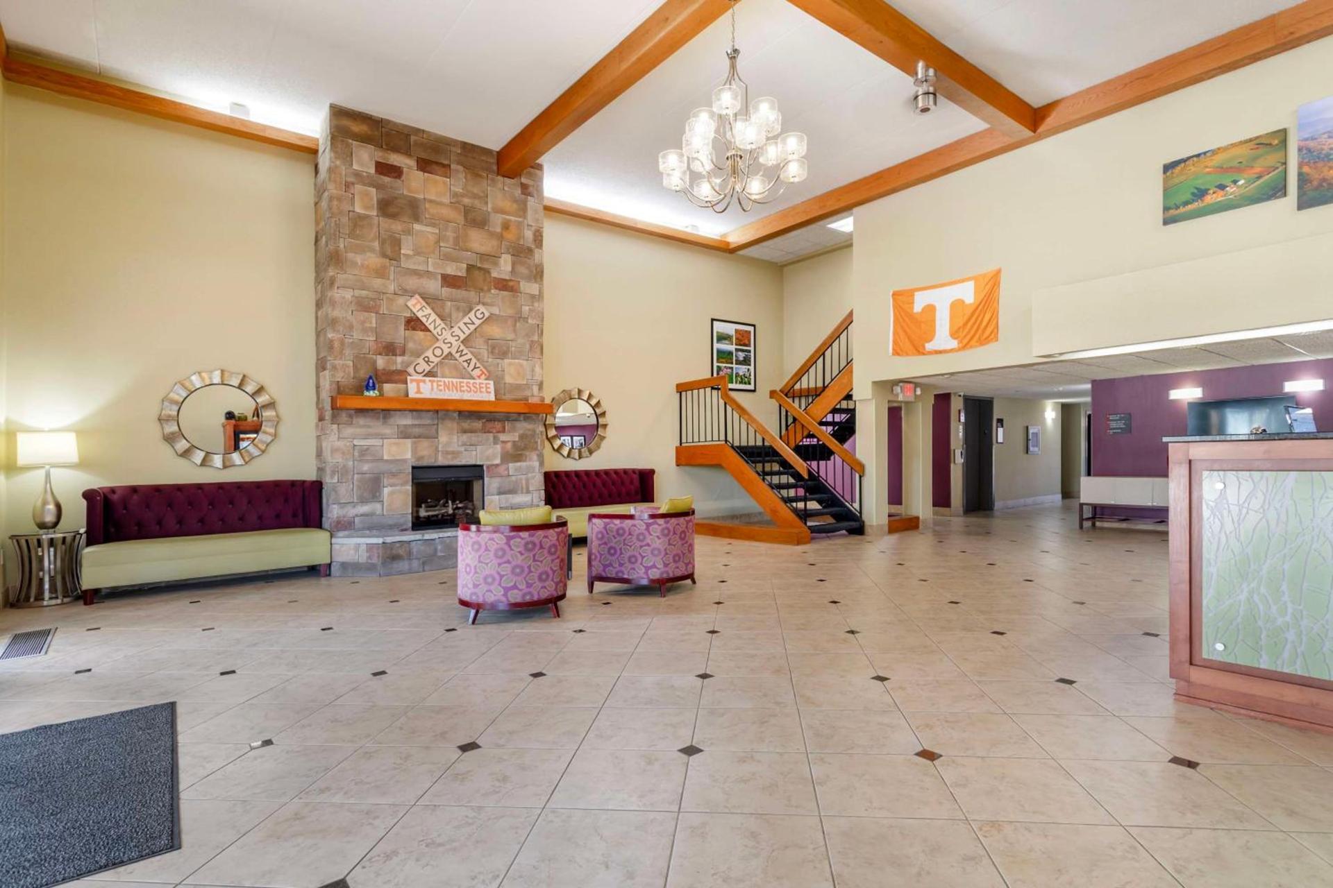 Best Western Plus Knoxville Cedar Bluff photo 4