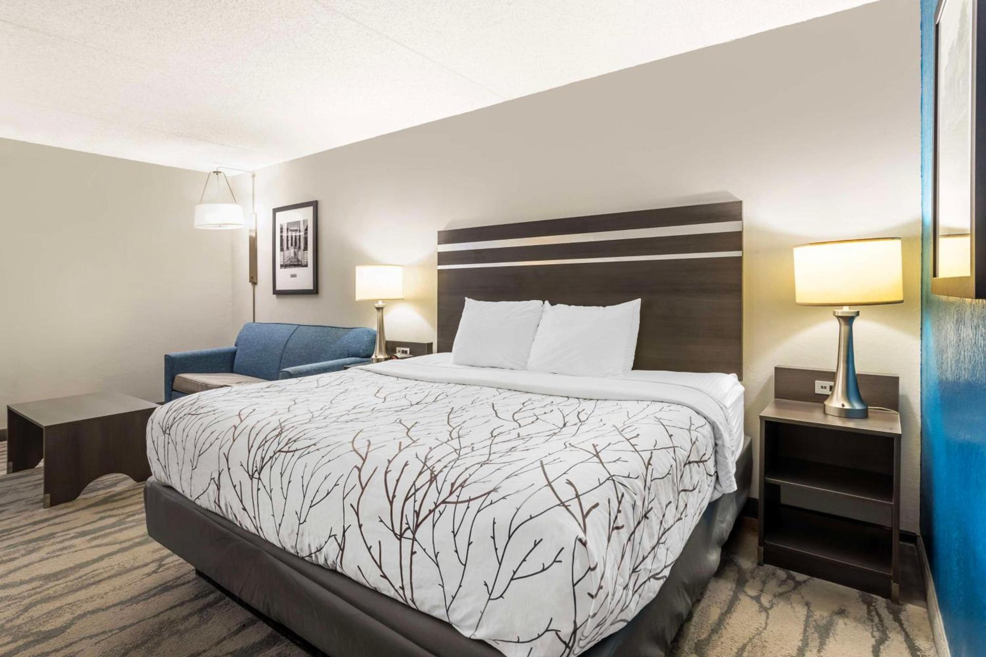Best Western Plus Knoxville Cedar Bluff photo 9