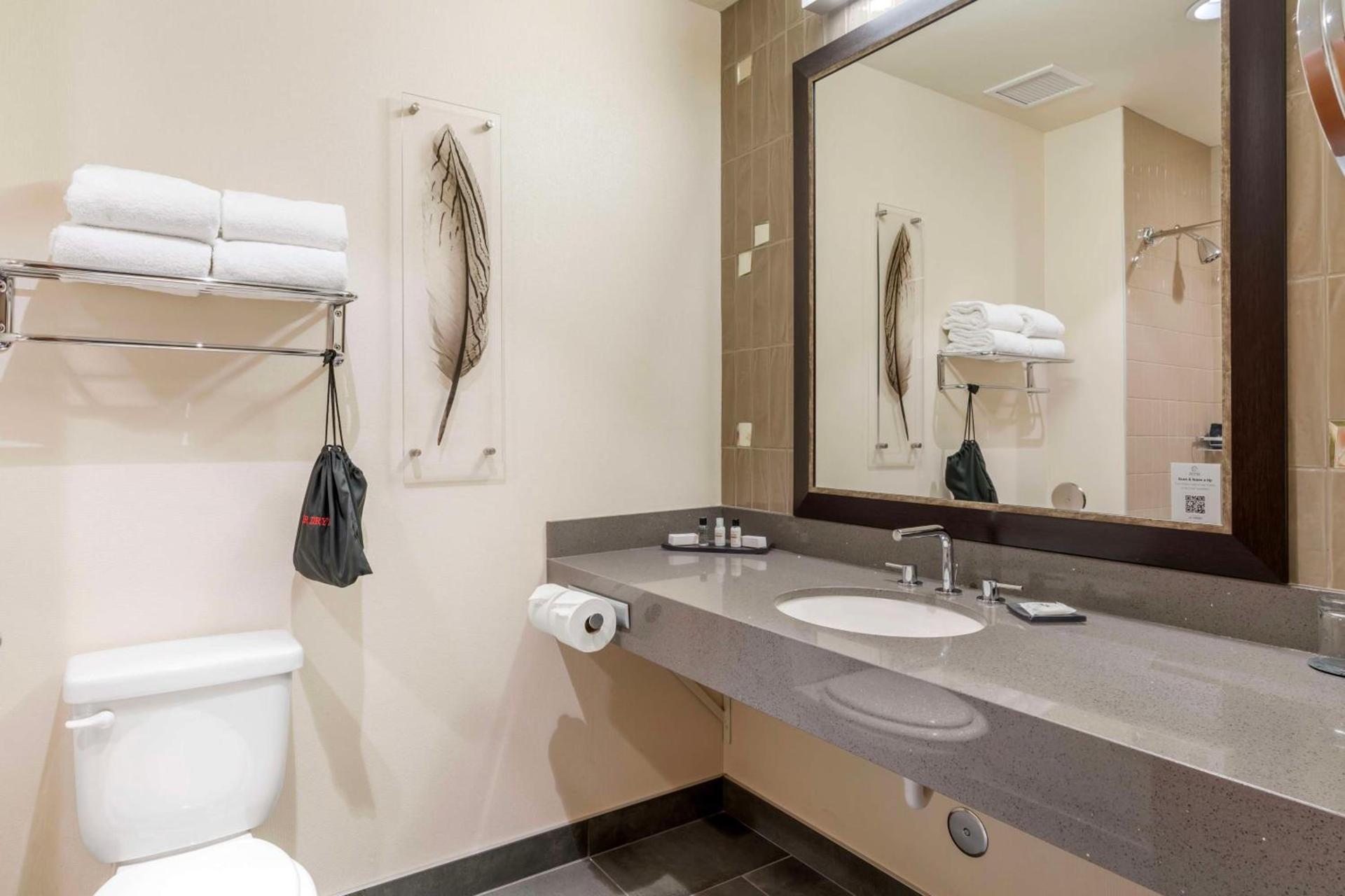 Best Western Premier Boulder Falls Inn photo 25