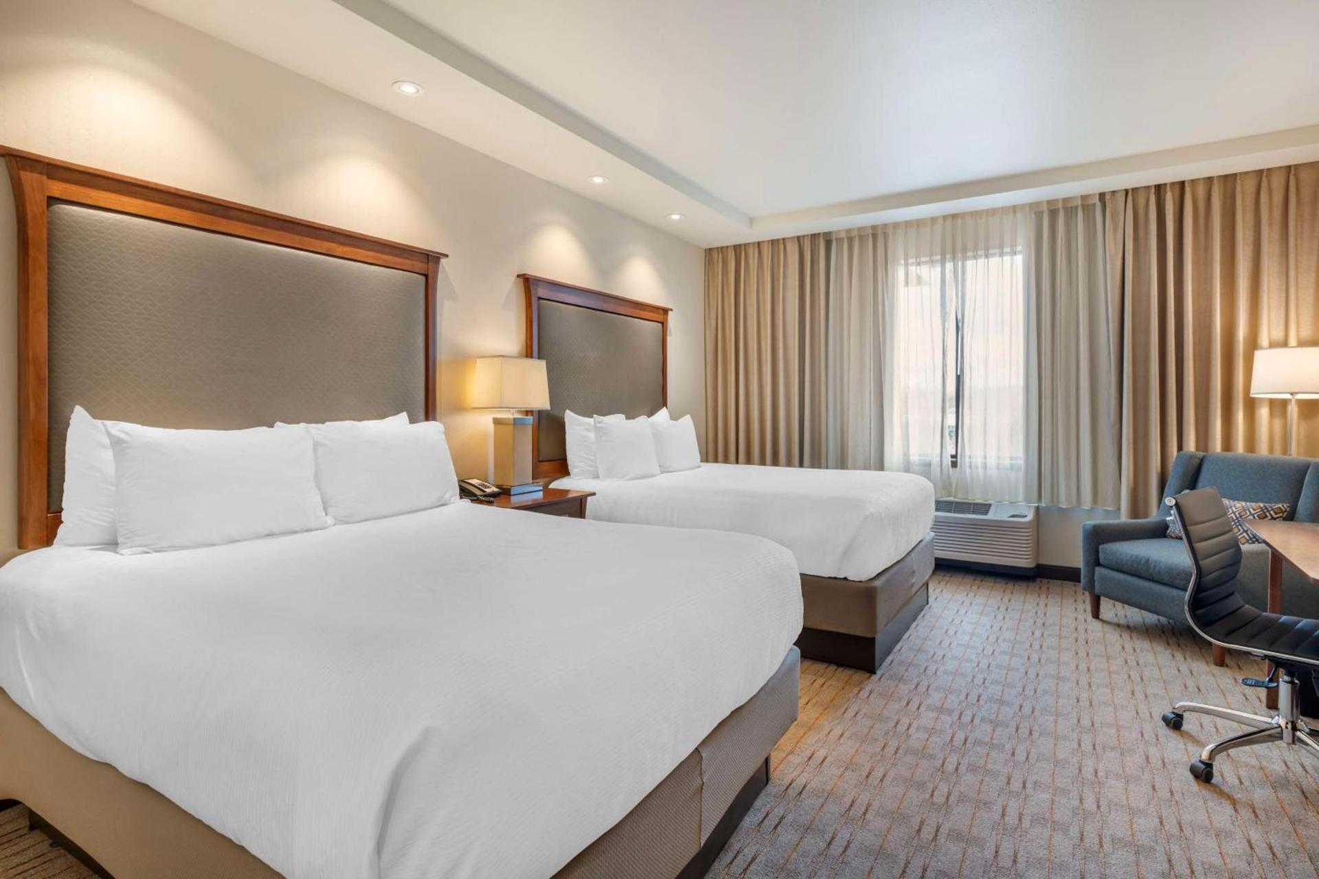 Best Western Premier Boulder Falls Inn photo 42