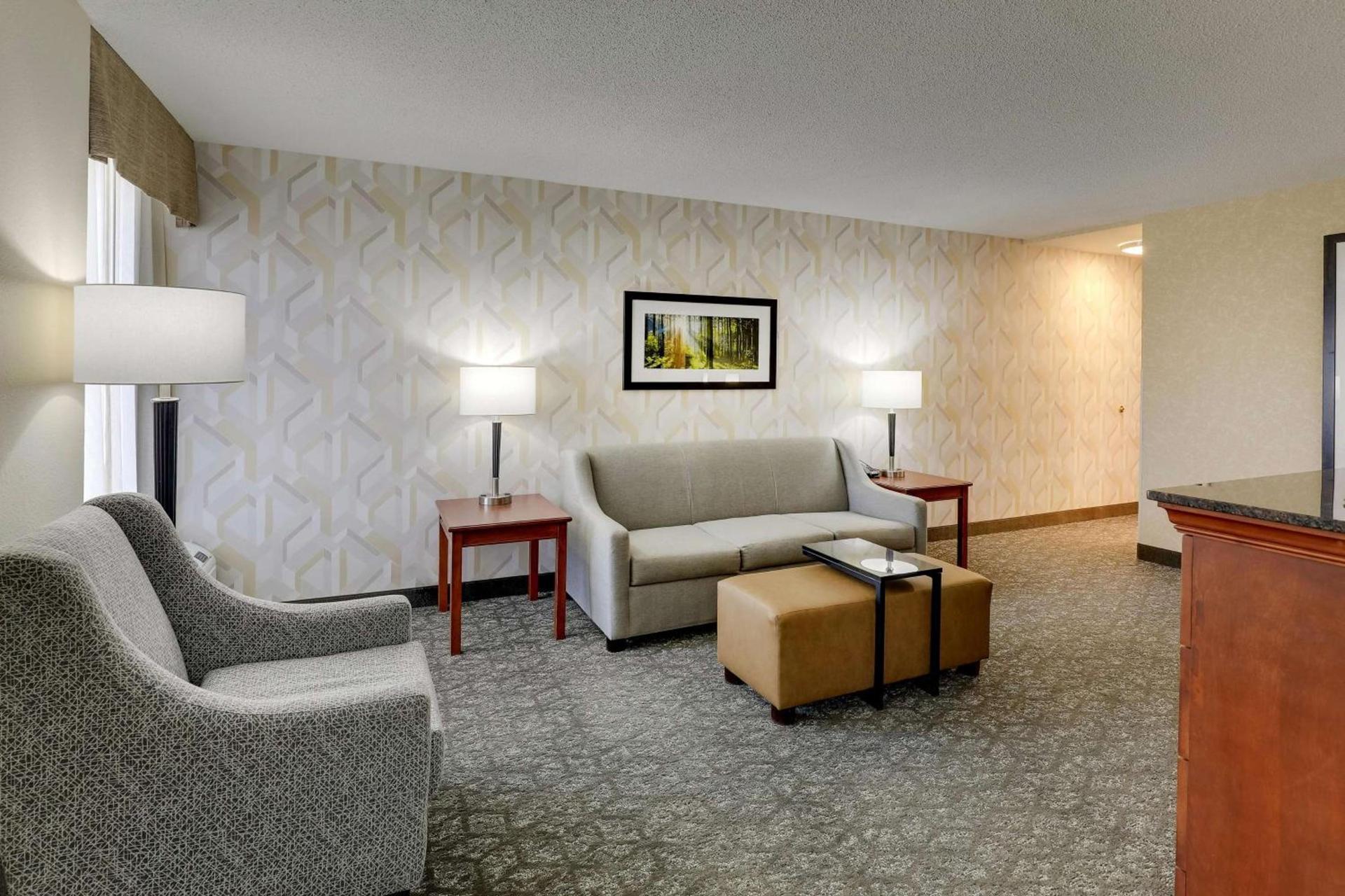 Drury Inn & Suites Marion photo 30