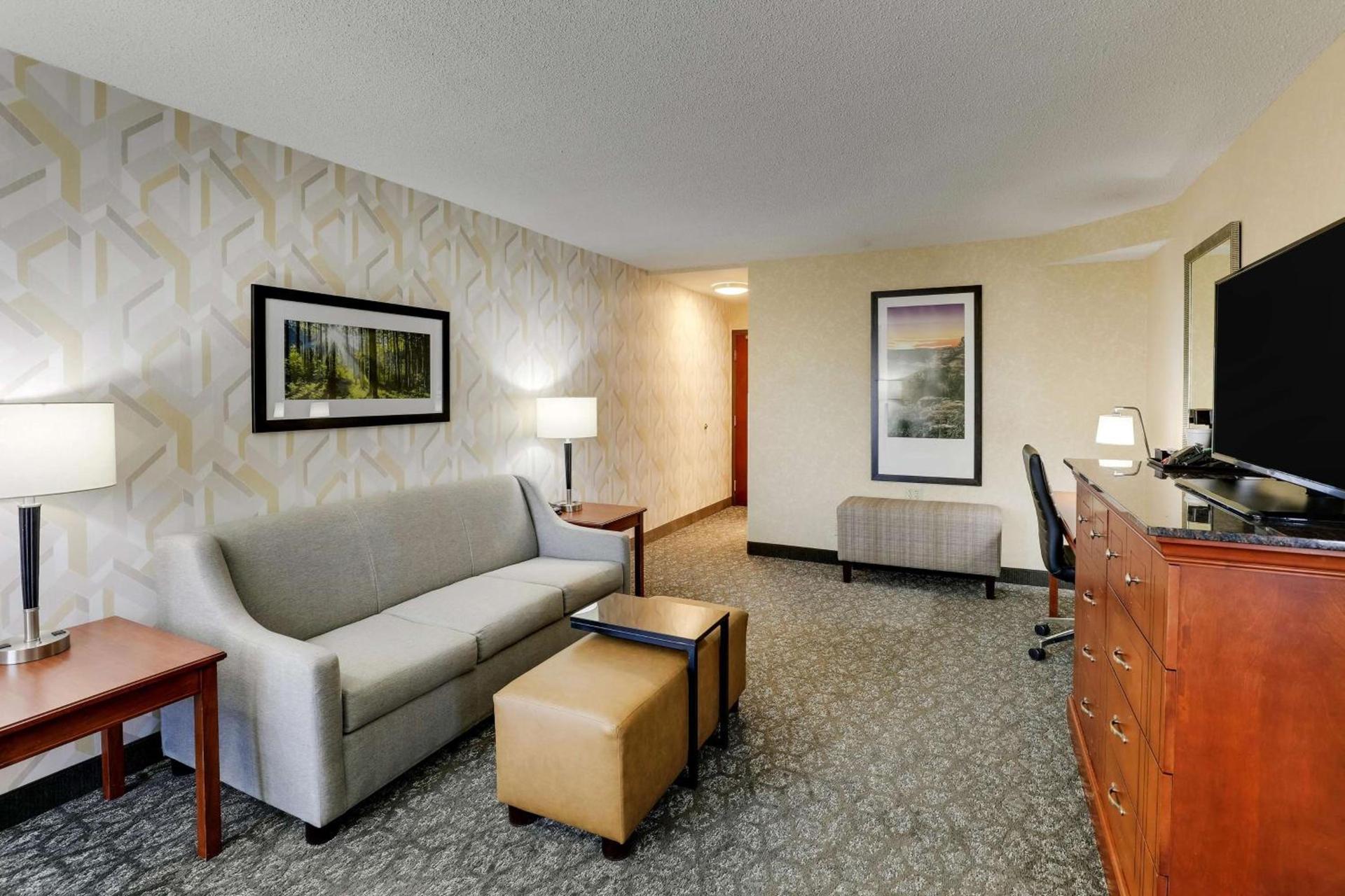 Drury Inn & Suites Marion photo 32