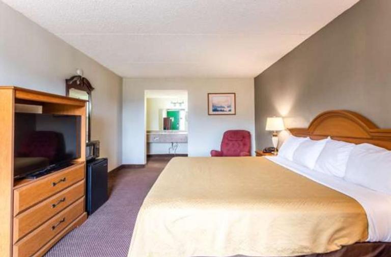 FairBridge Inn Express Mount Vernon Renfro Valley photo 4