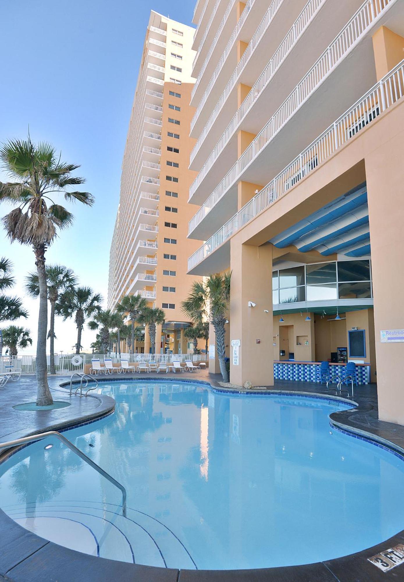 Beachfront Oasis at Splash Resort and Condos photo 25