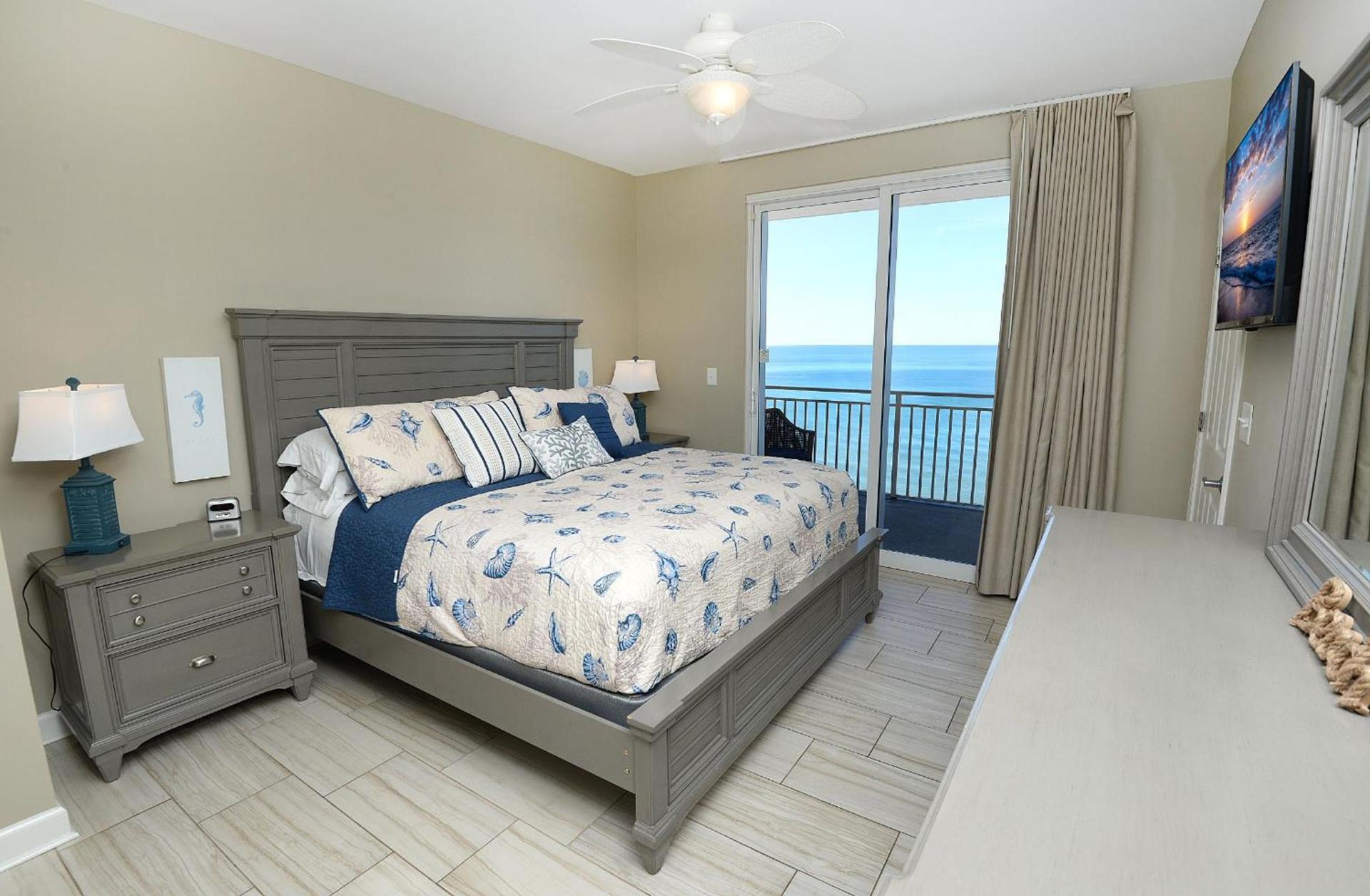 Beachfront Oasis at Splash Resort and Condos photo 20