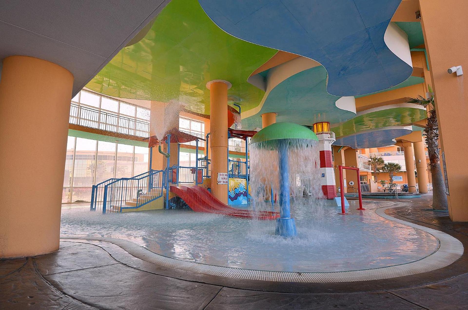 Beachfront Oasis at Splash Resort and Condos photo 47