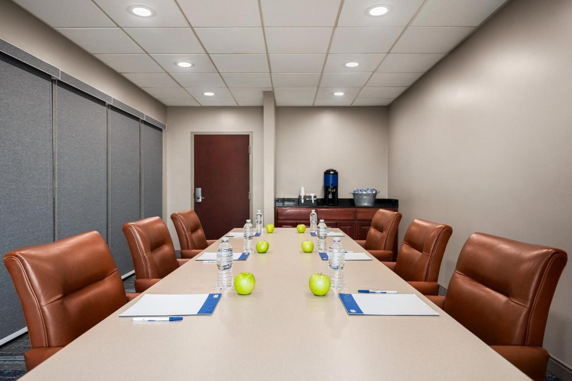Holiday Inn Express & Suites Mobile West I-10 by IHG photo 37