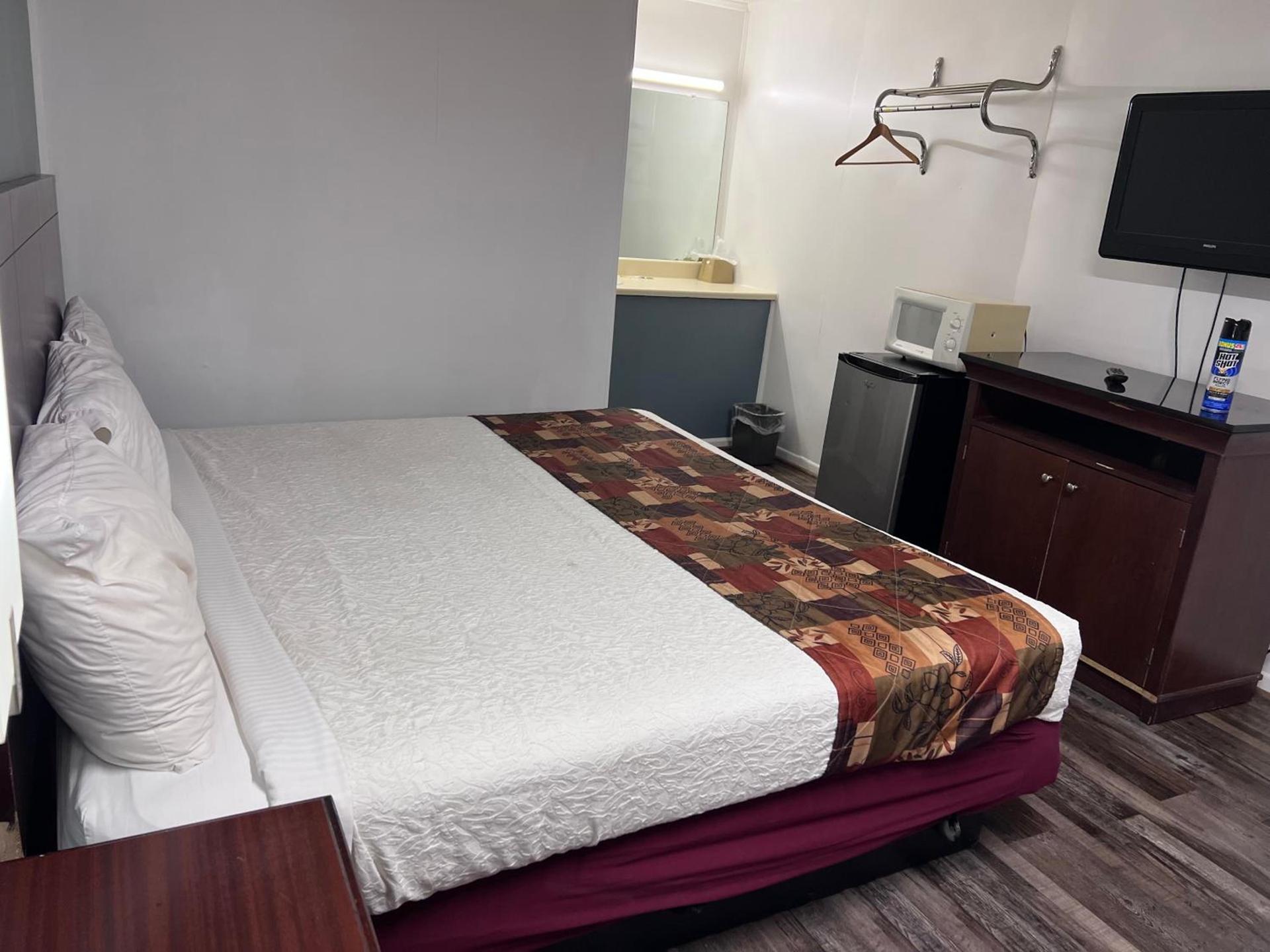 Smith Motel photo 8