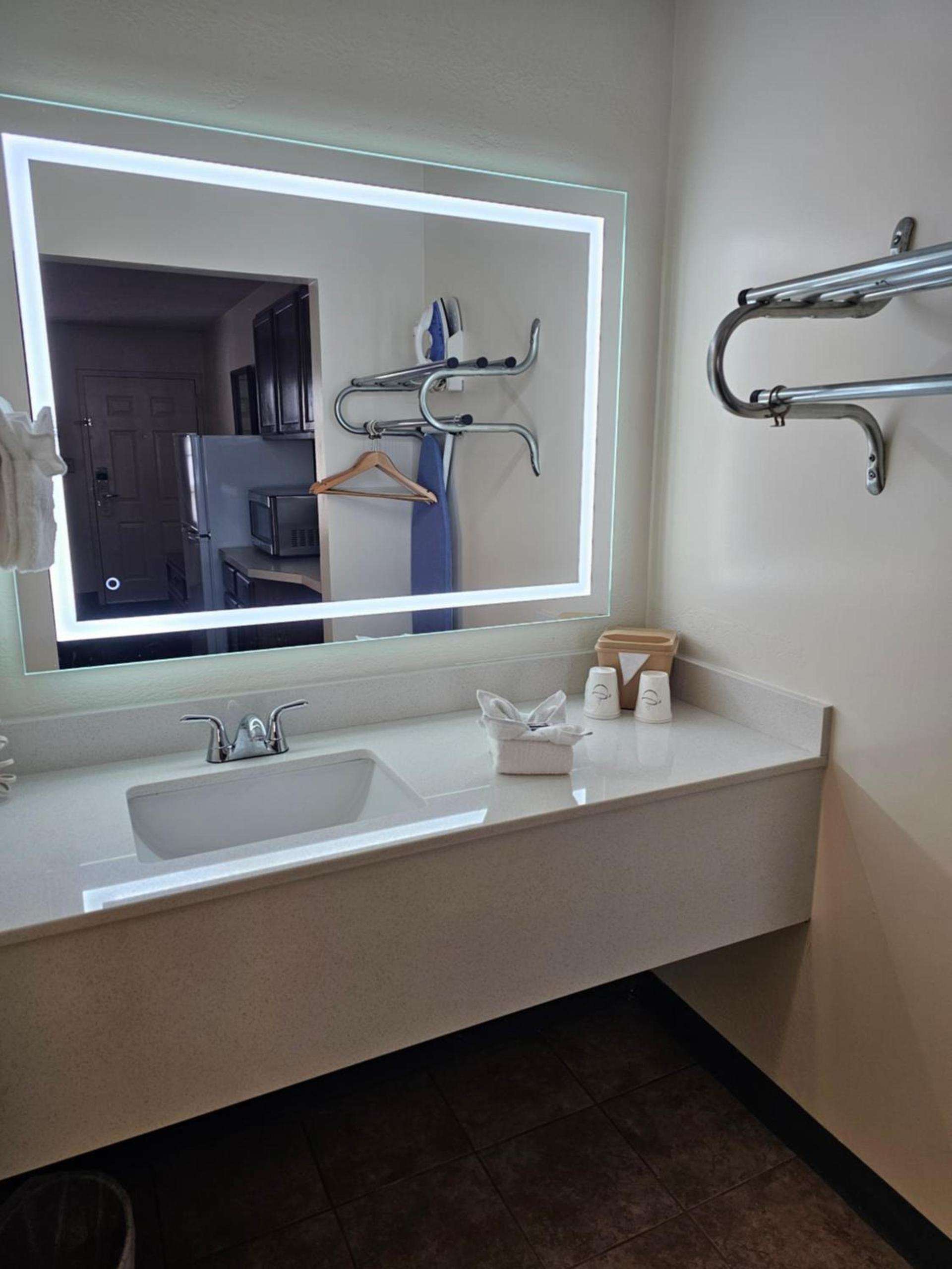 Bluegrass Extended Stay photo 25