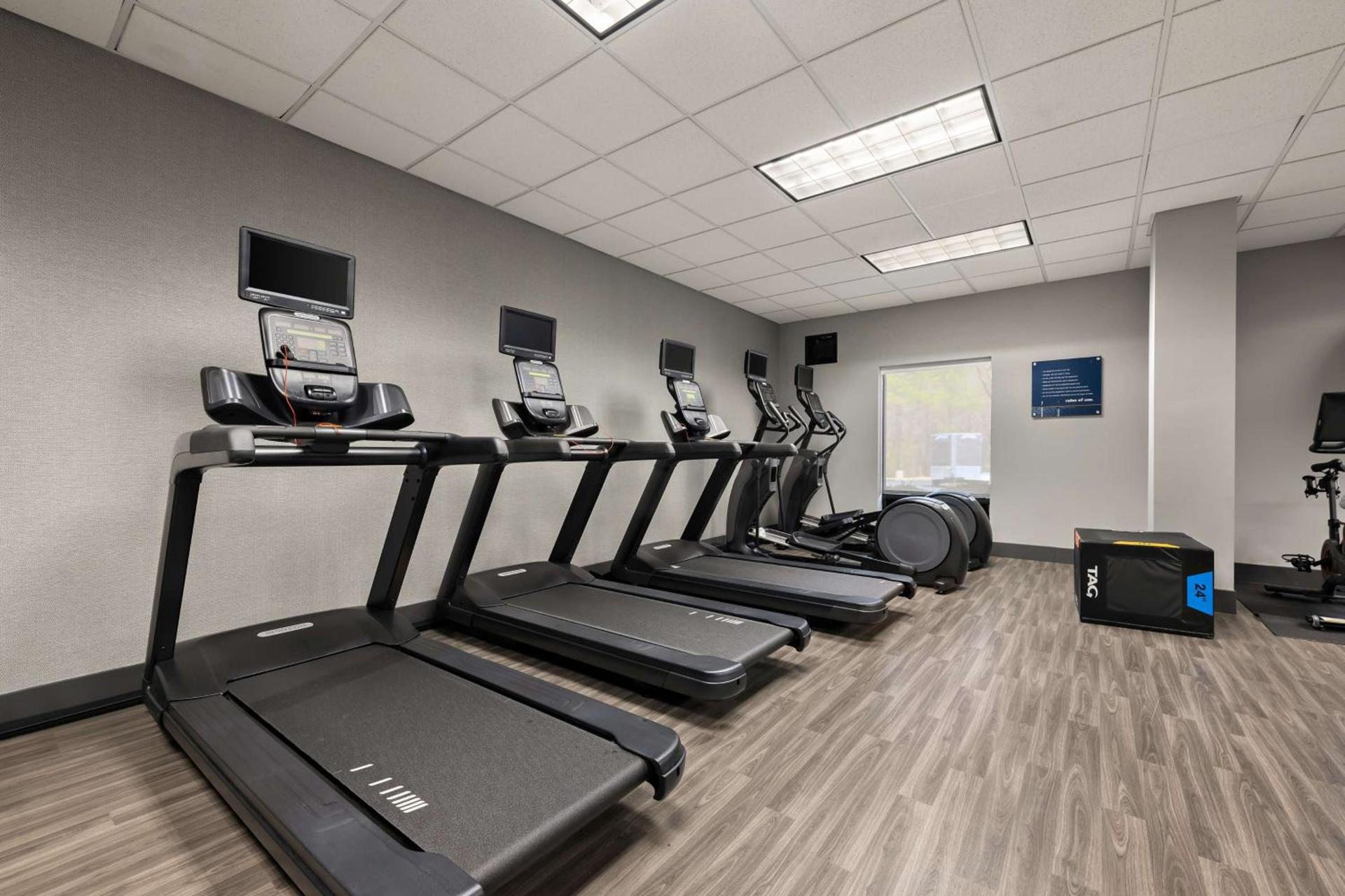 Hampton Inn Birmingham/Leeds photo 33
