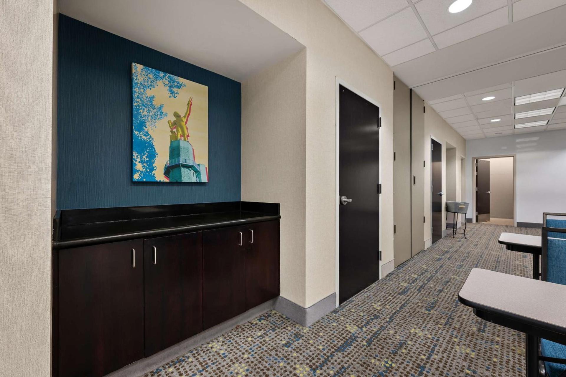 Hampton Inn Birmingham/Leeds photo 78