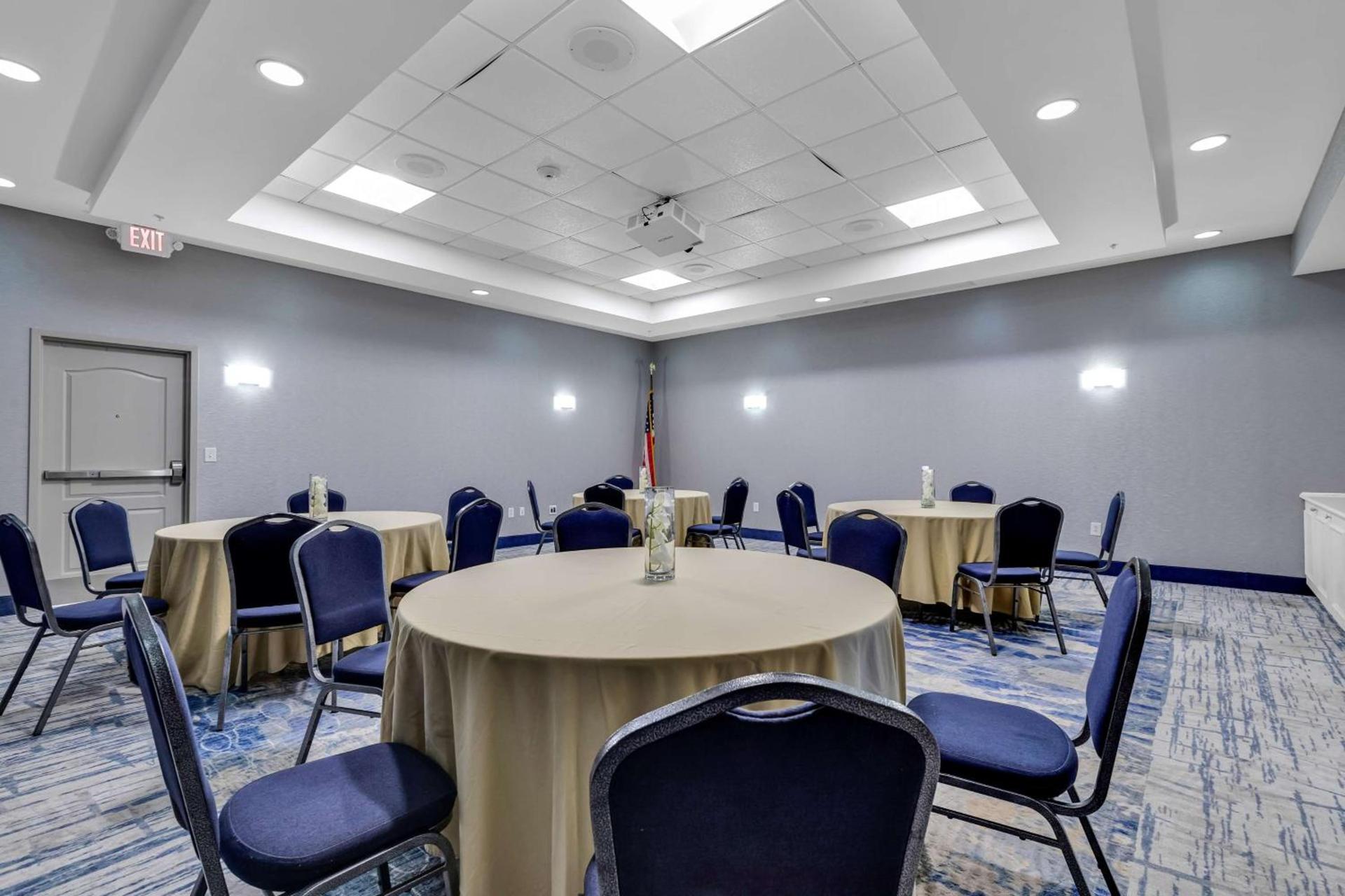 Hilton Garden Inn Myrtle Beach/Coastal Grand Mall photo 37