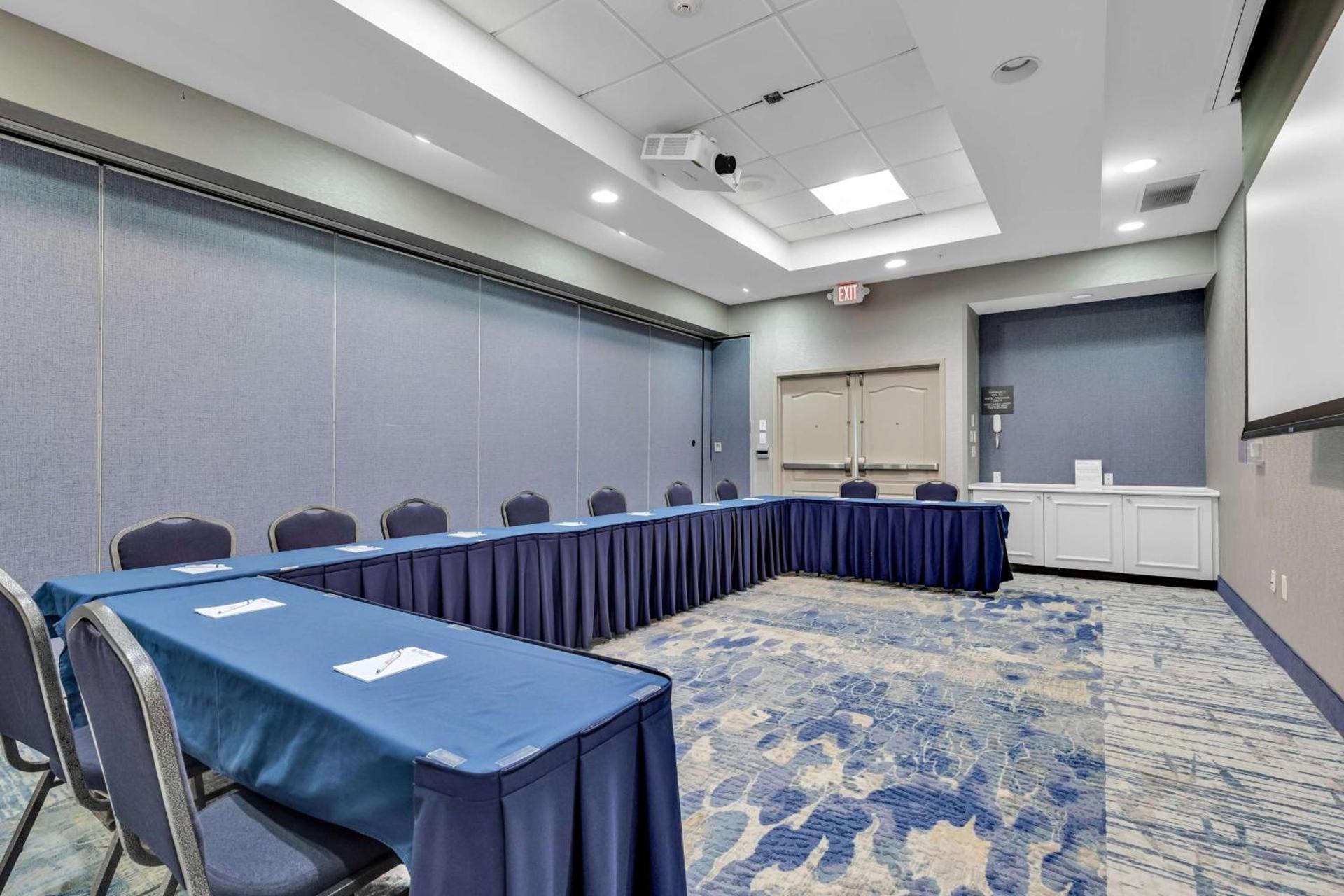 Hilton Garden Inn Myrtle Beach/Coastal Grand Mall photo 33