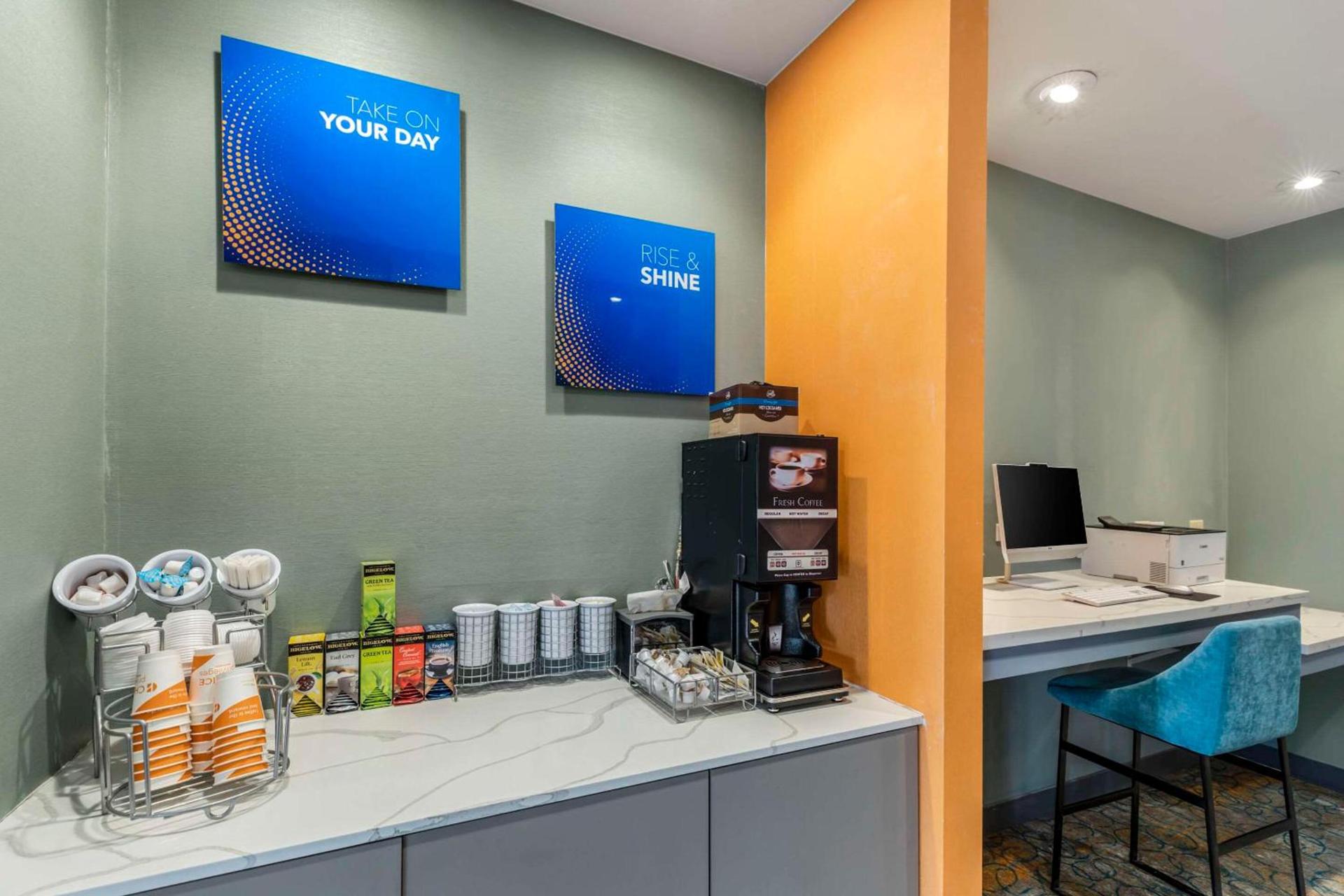 Comfort Suites Cheyenne photo 29