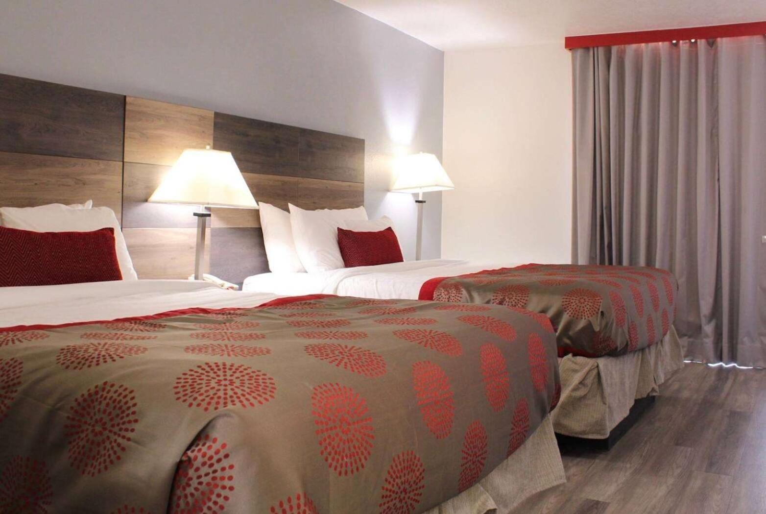 Ramada by Wyndham North Platte photo 60