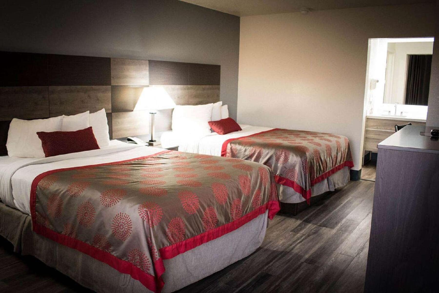 Ramada by Wyndham North Platte photo 56