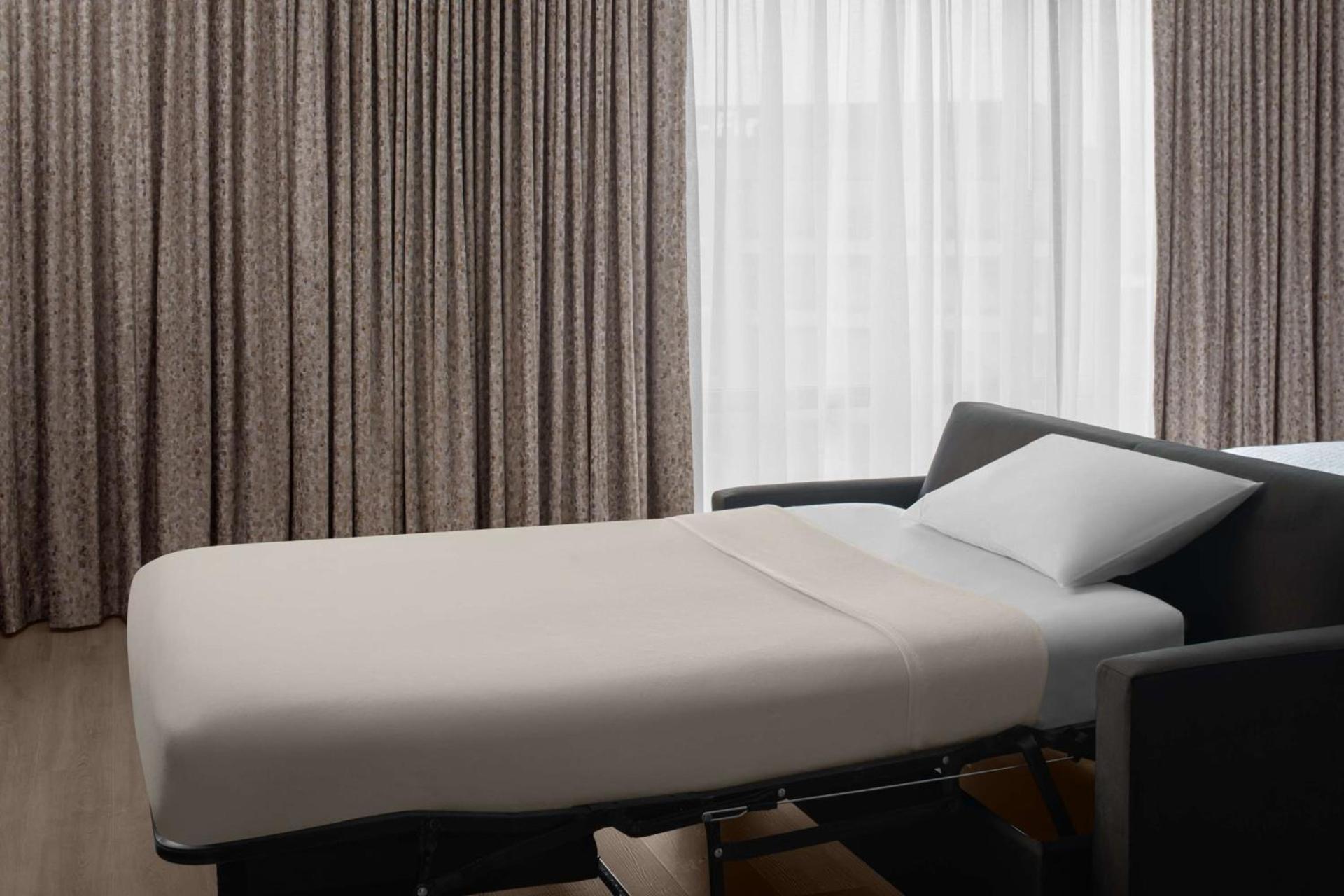 Homewood Suites By Hilton Grand Prairie At EpicCentral photo 14