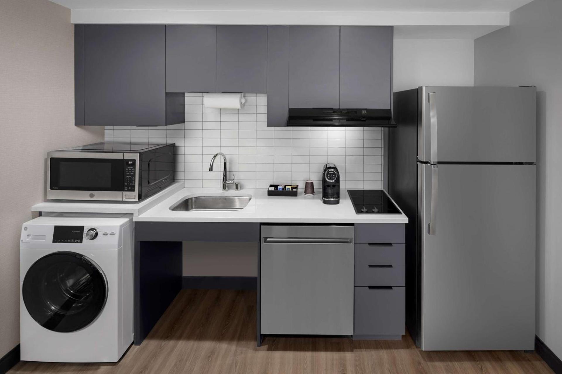 Homewood Suites By Hilton Grand Prairie At EpicCentral photo 31