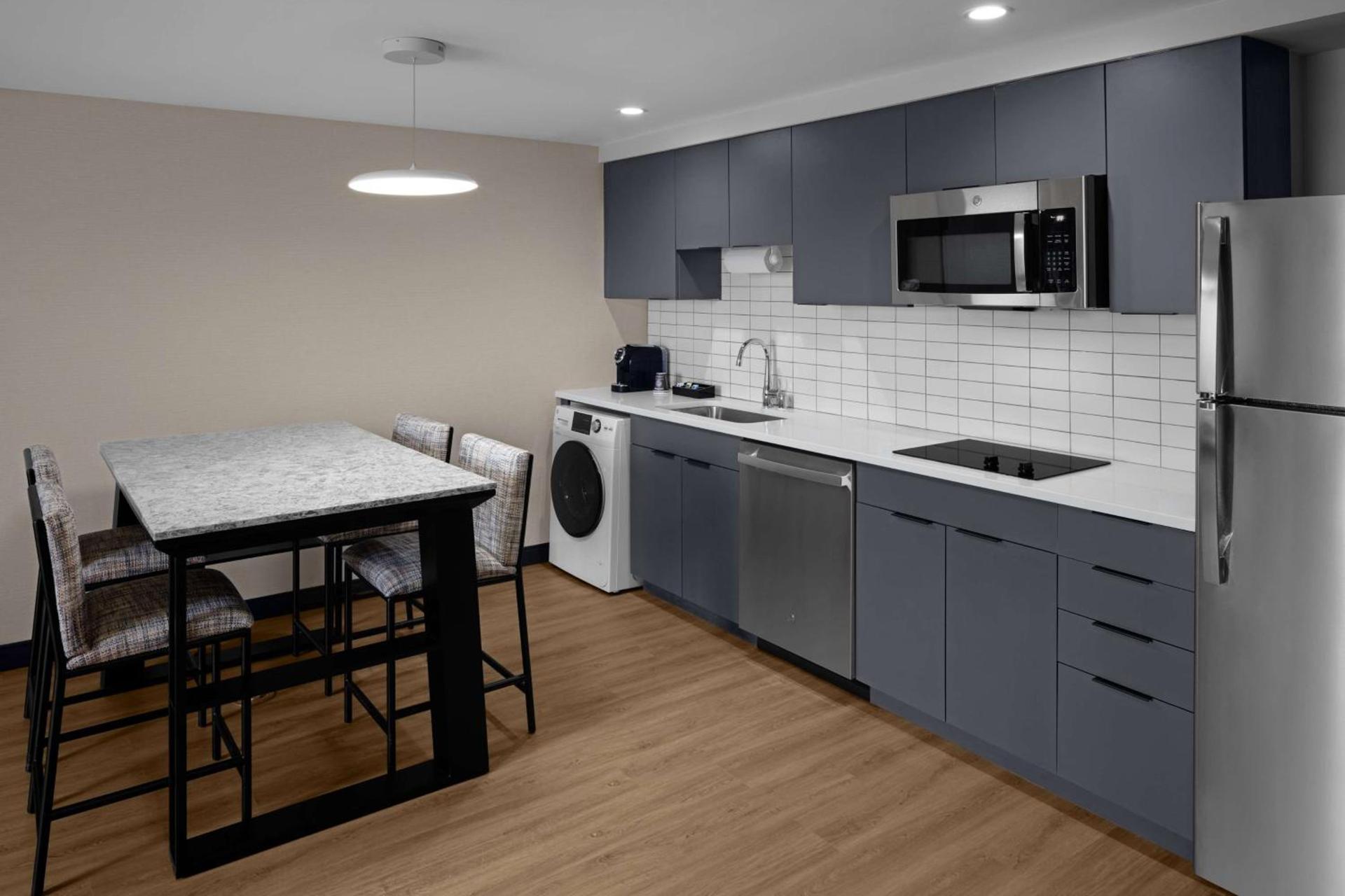 Homewood Suites By Hilton Grand Prairie At EpicCentral photo 32