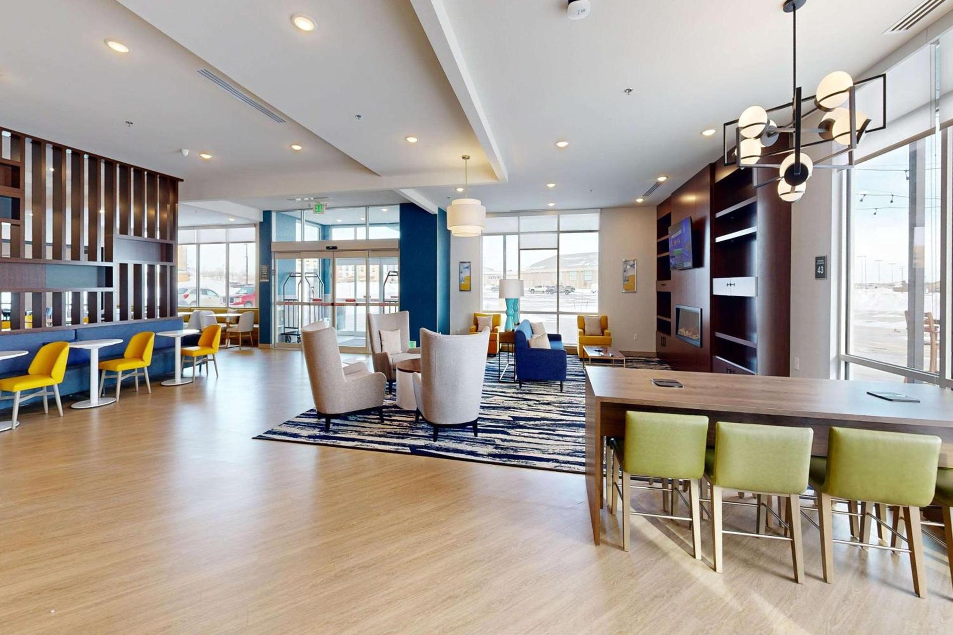 Comfort Inn & Suites at Sanford Sports Complex photo 2