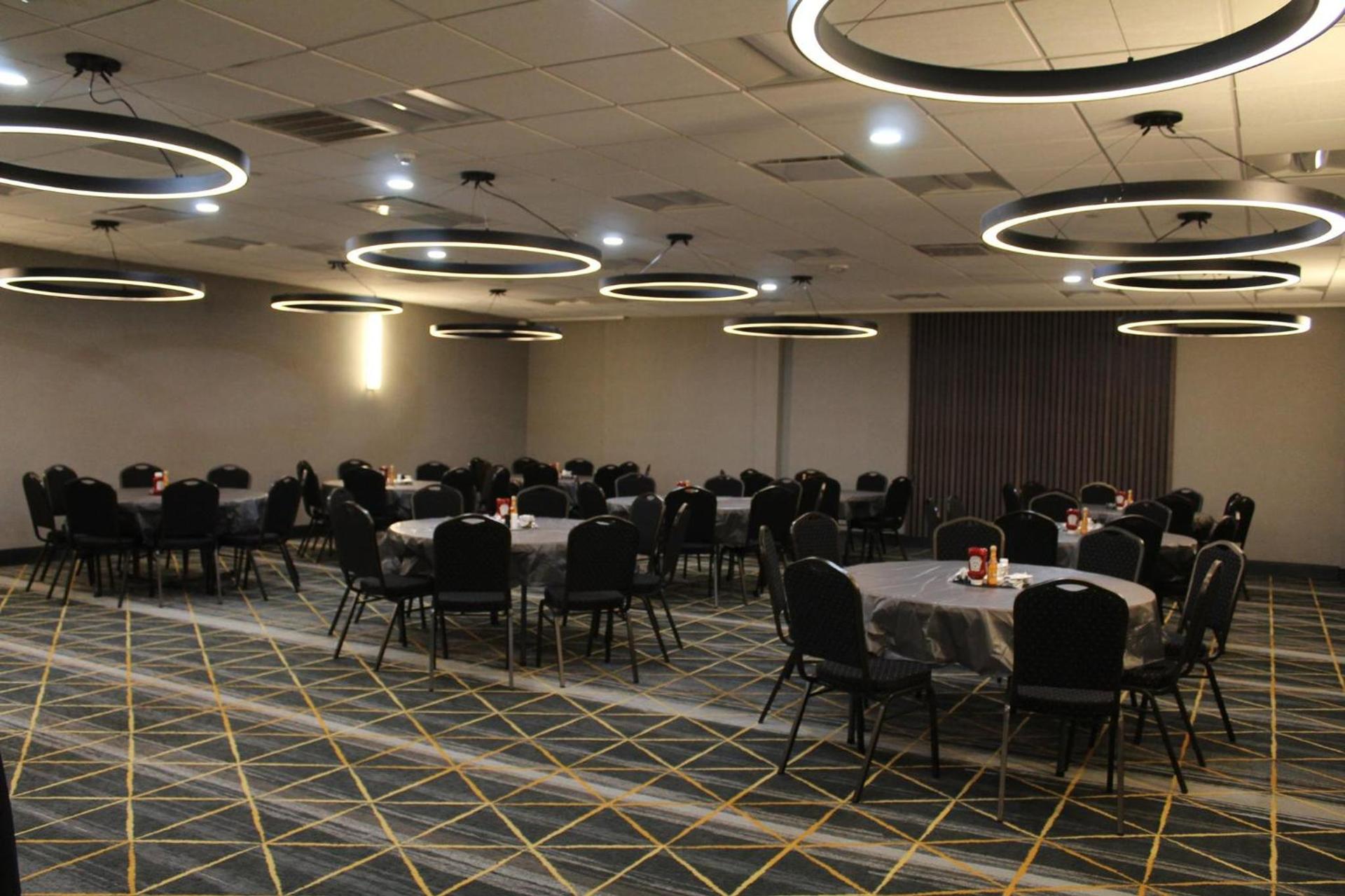 Staybridge Suites Dallas Market Ctr Love Field by IHG photo 74