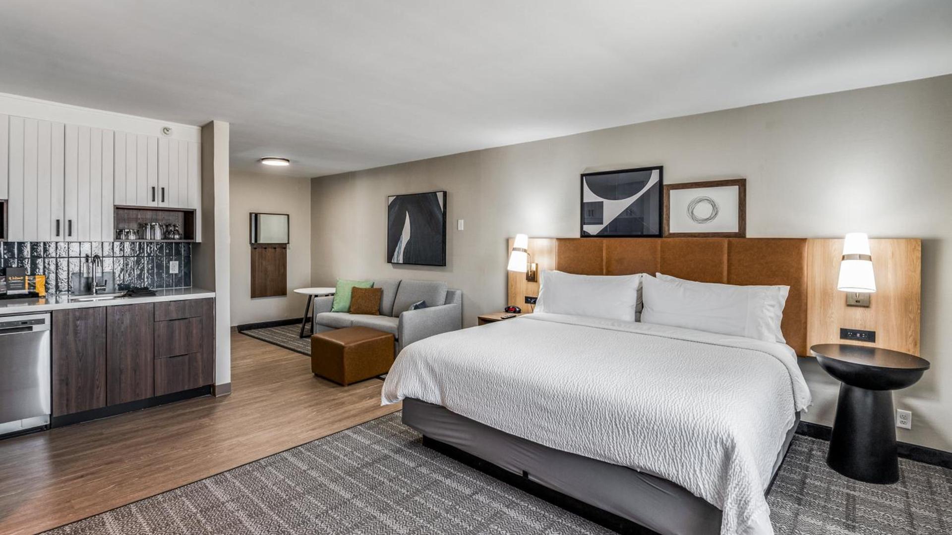 Staybridge Suites Dallas Market Ctr Love Field by IHG photo 67