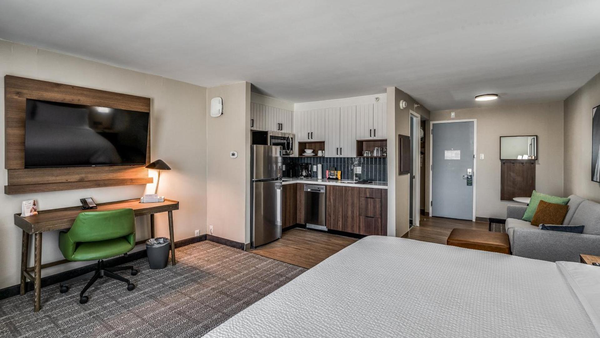 Staybridge Suites Dallas Market Ctr Love Field by IHG photo 80
