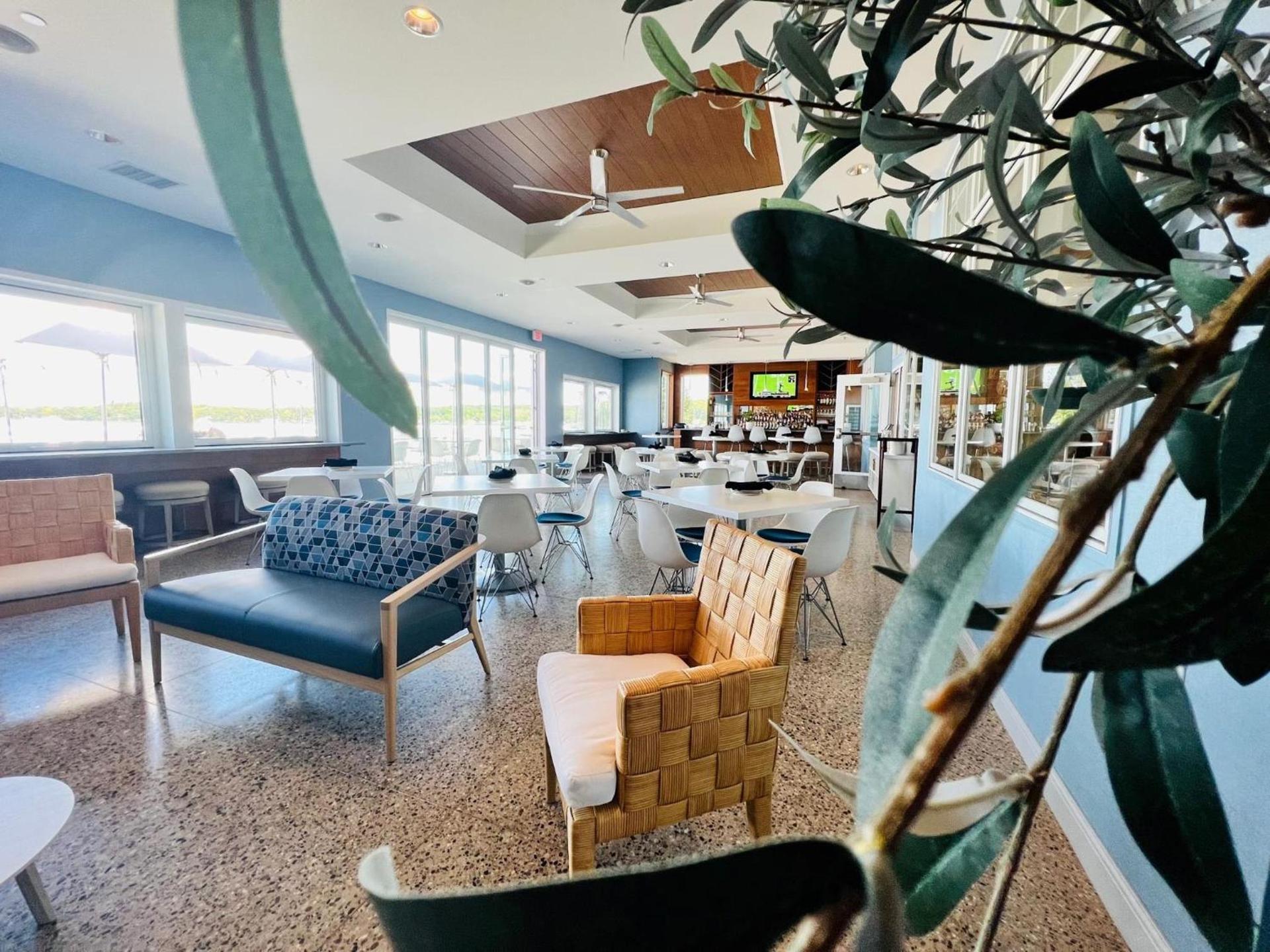 Bay Pointe Inn photo 45