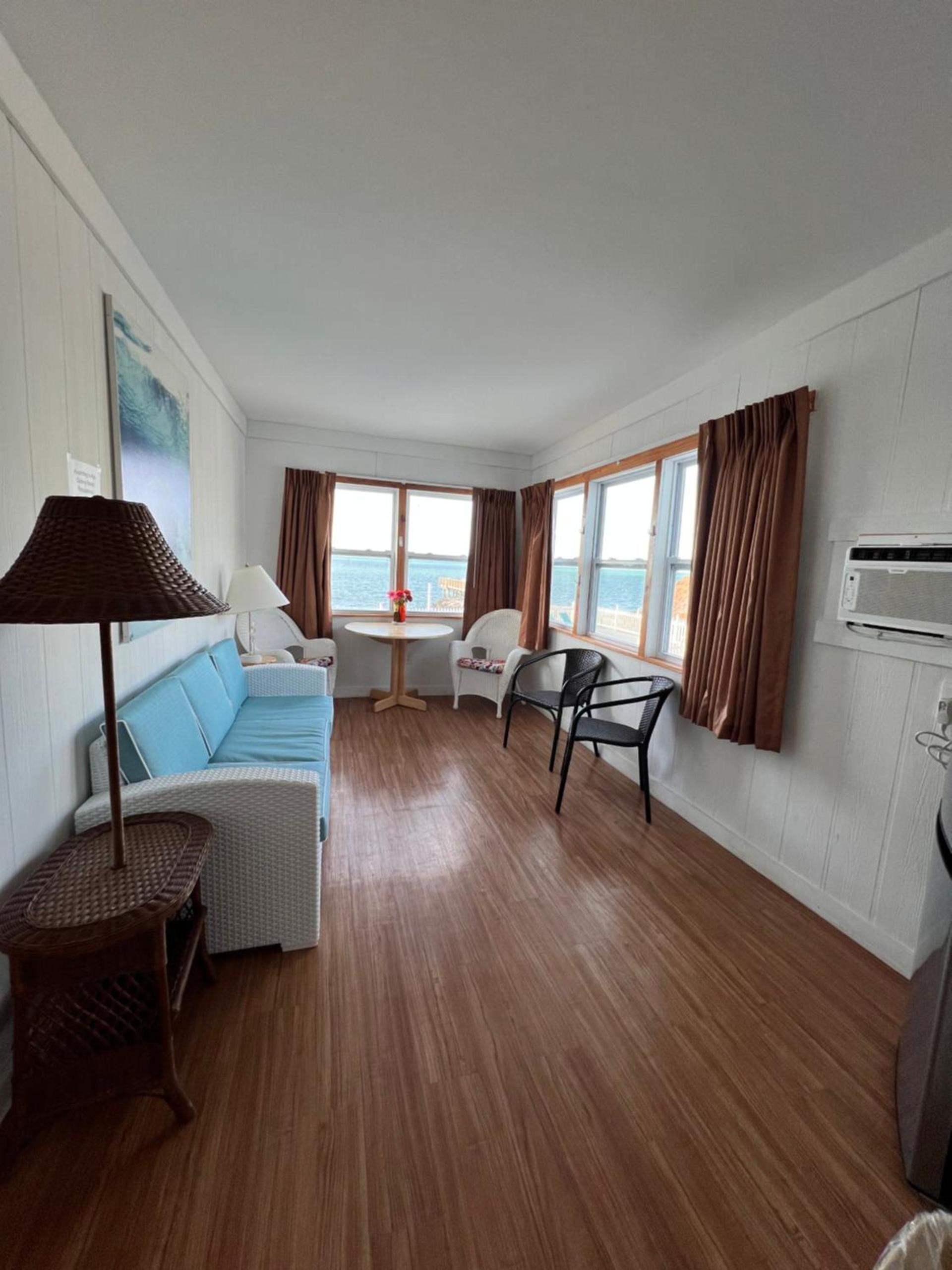 Buccaneer Quarters and Suites photo 5