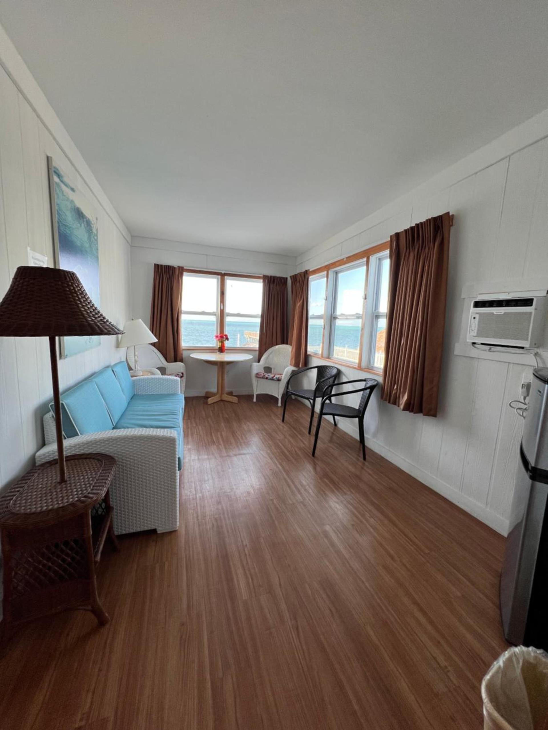 Buccaneer Quarters and Suites photo 6