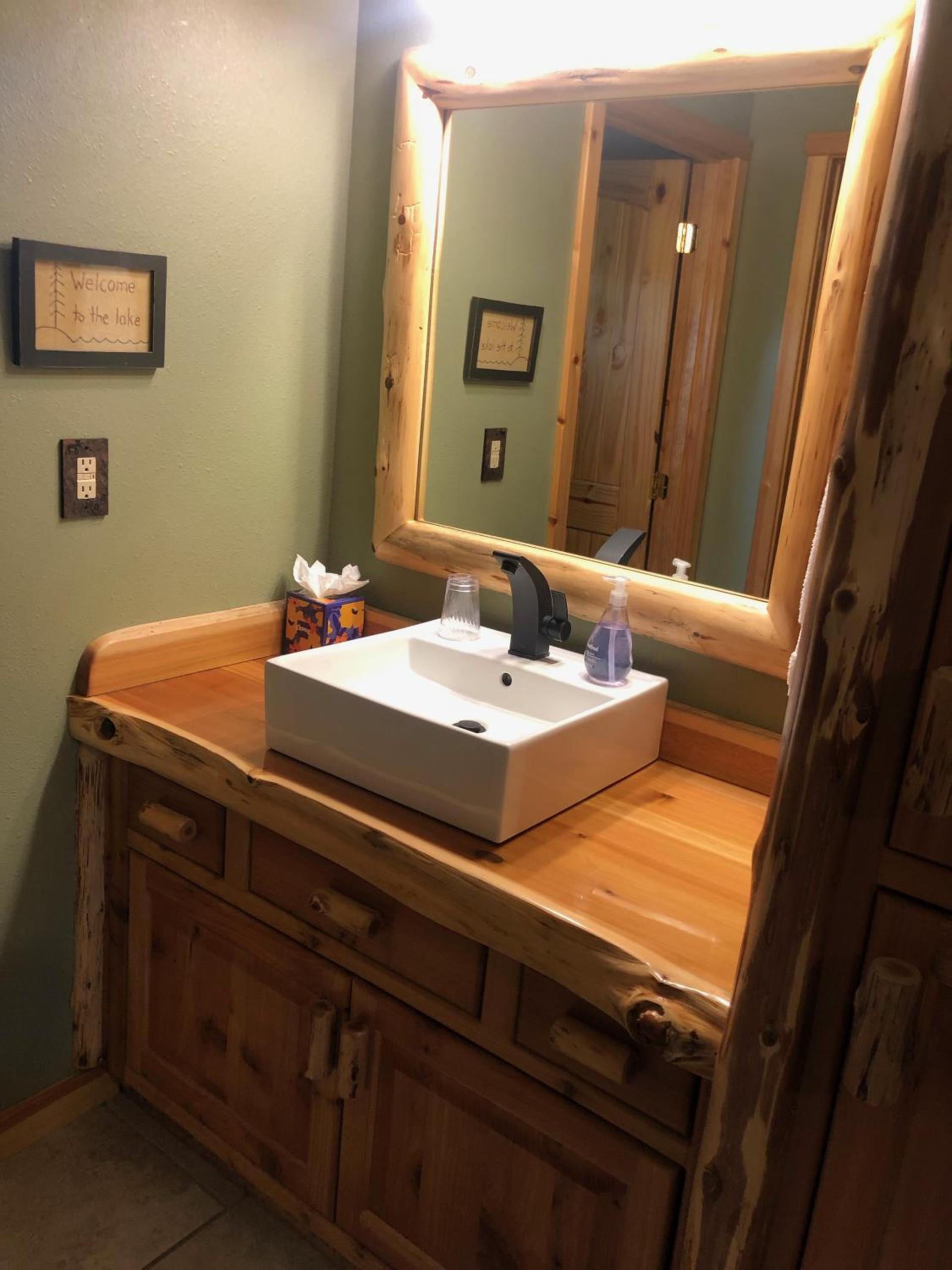Summit Lake Lodge photo 55