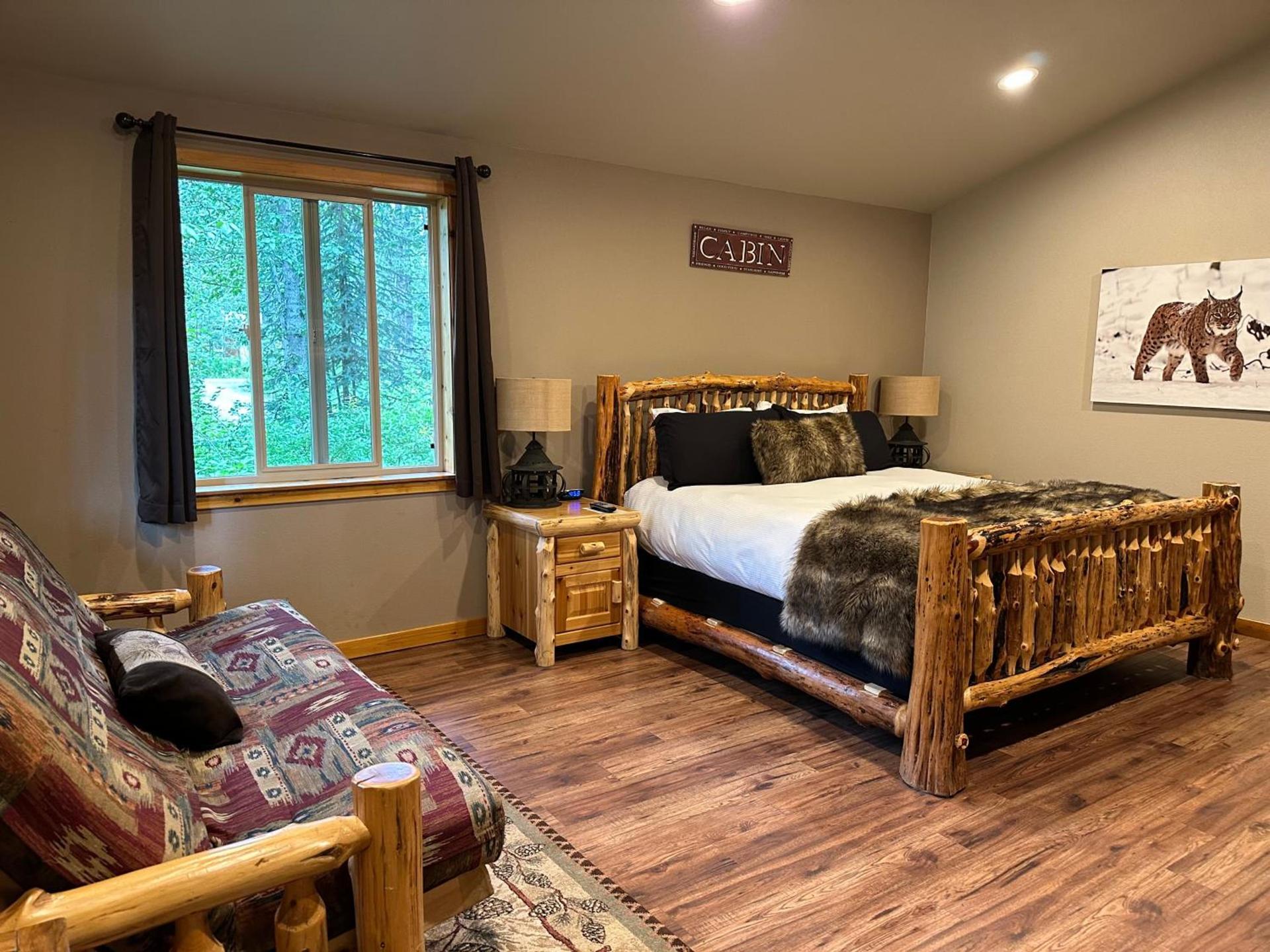 Summit Lake Lodge photo 35