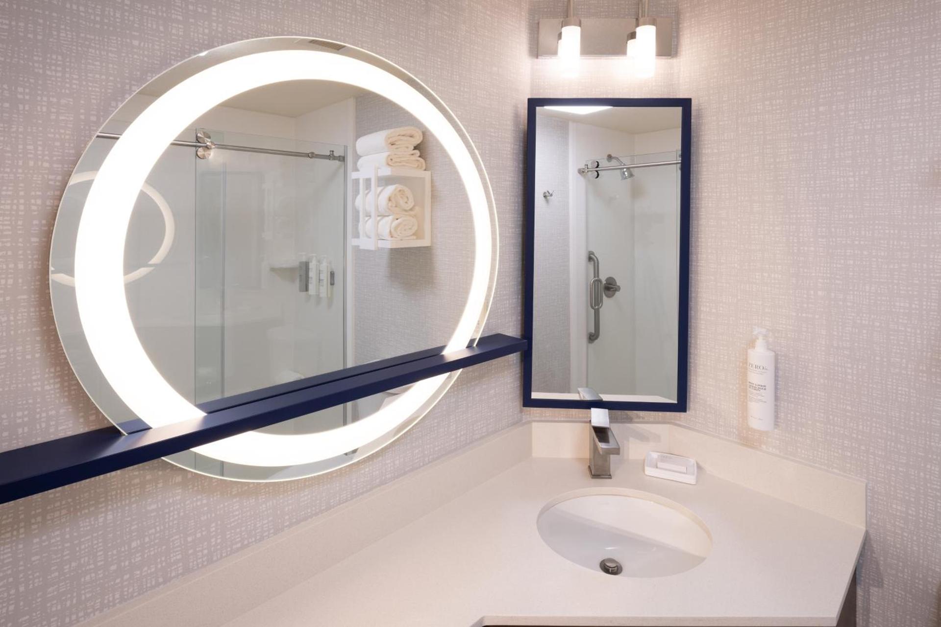 Hampton Inn Pullman photo 16