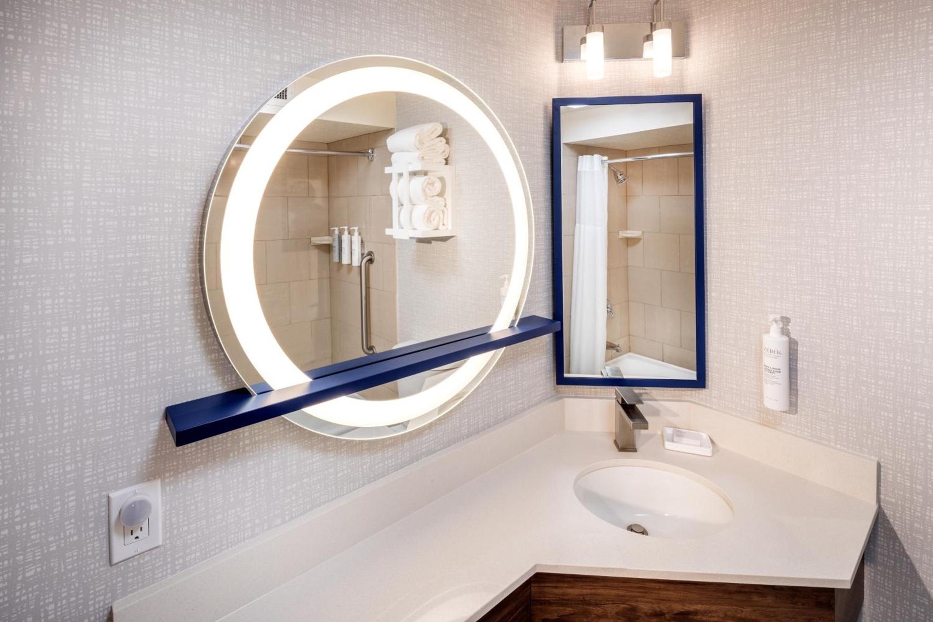 Hampton Inn Pullman photo 20
